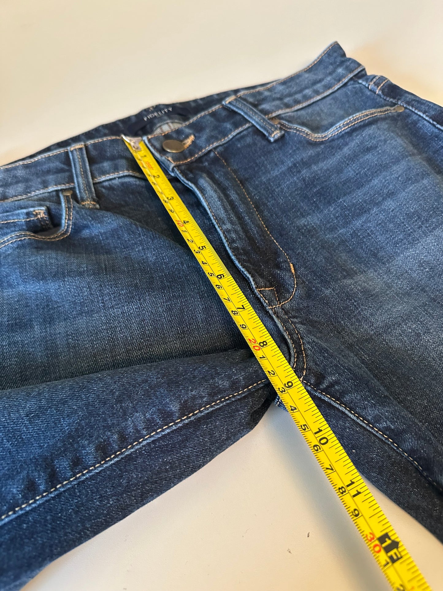 Fidelity Denim Belladona Bootcut Jeans in Dark Wash Blue | Size 28