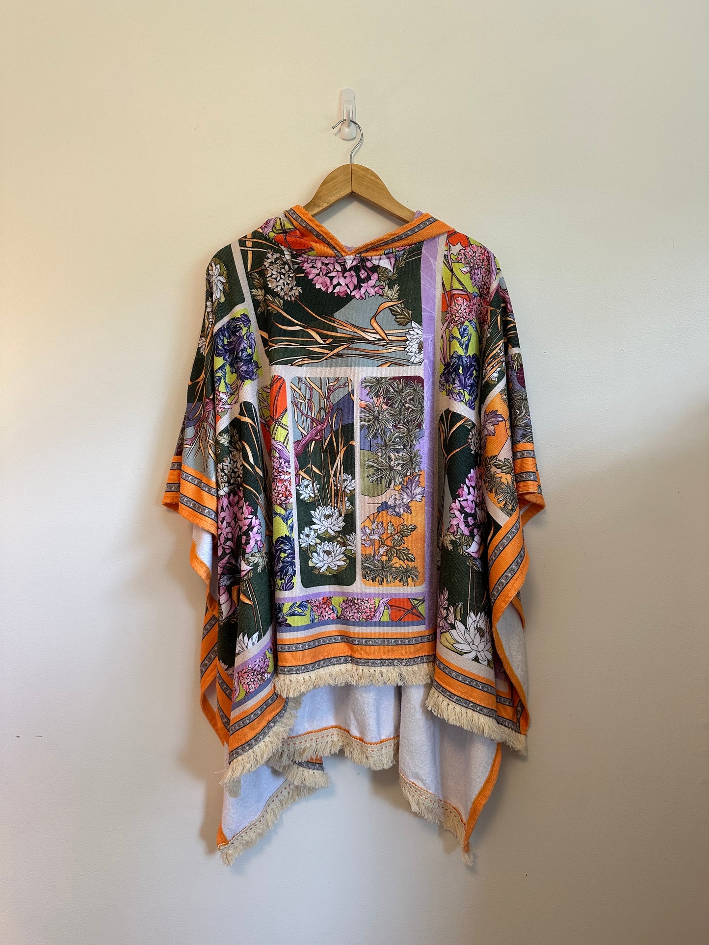 Agua Bendita Delahila Suki Hooded Towel Poncho