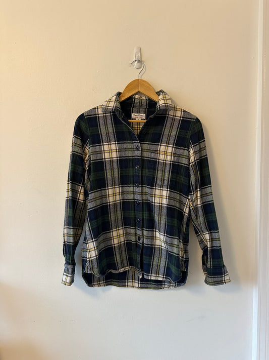 Tradlands Classic Flannel Button Down Shirt | Size Small