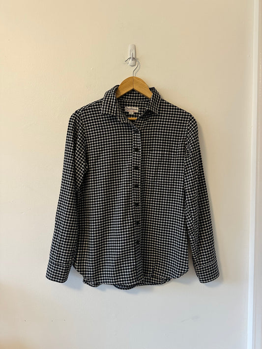 Tradlands Flannel Button Down Shirt | Size Small