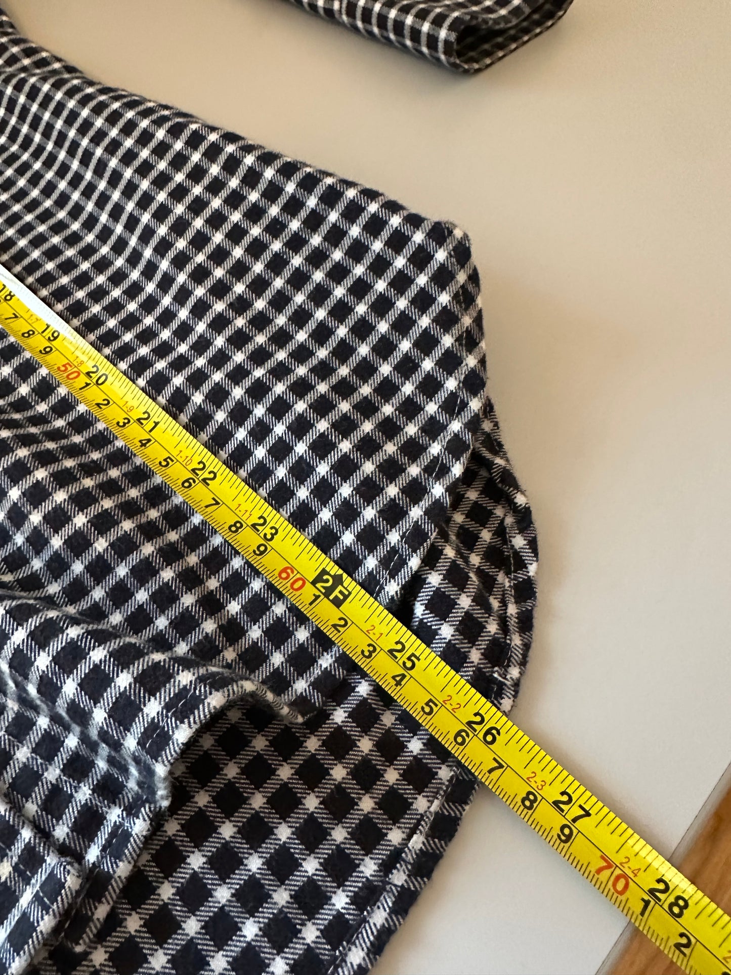 Tradlands Flannel Button Down Shirt | Size Small