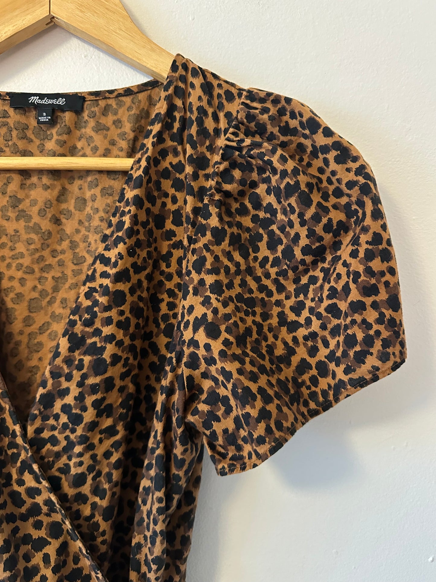 Madewell Flutter-Sleeve Wrap Mini Dress in Painted Leopard | Size Small