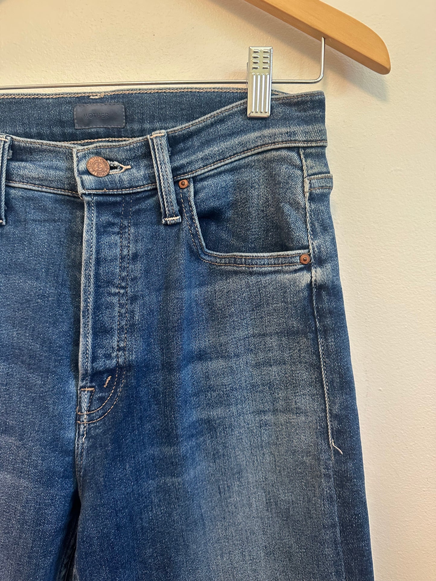 Mother The Tomcat Ankle Fray Jeans in Let's Just Be Friends | Size 29