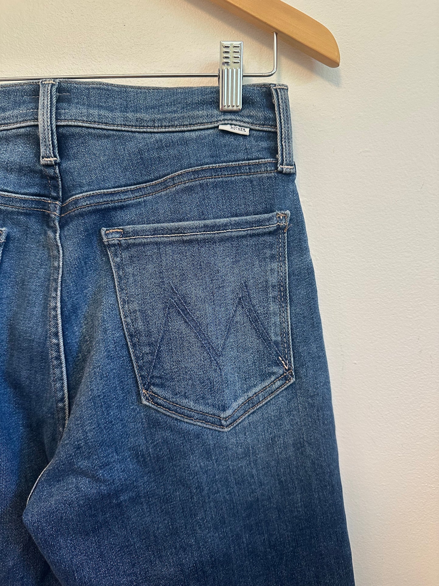 Mother The Tomcat Ankle Fray Jeans in Let's Just Be Friends | Size 29