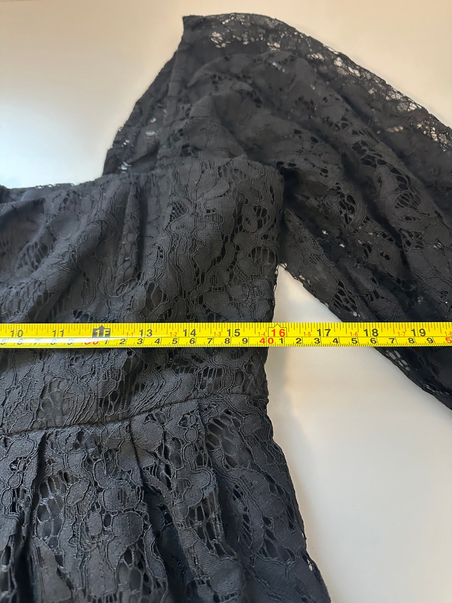 Tuckernuck Pomander Place Black Lace Daniella Top | Size Large