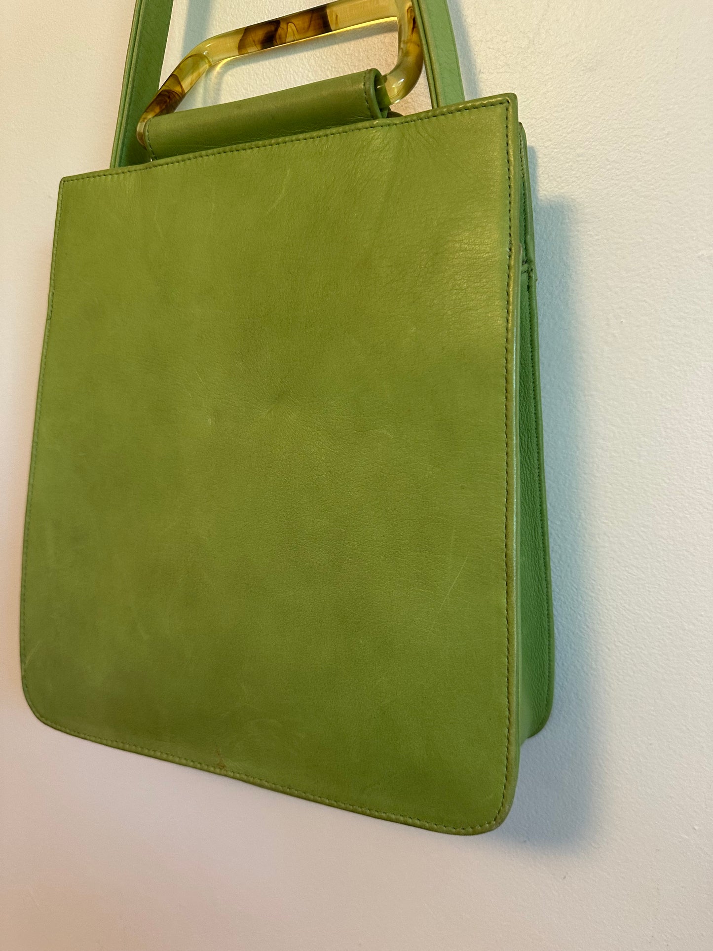 Clyde Rectangle Tortoiseshell Resin Handle Shoulder Bag in Chartreuse Leather