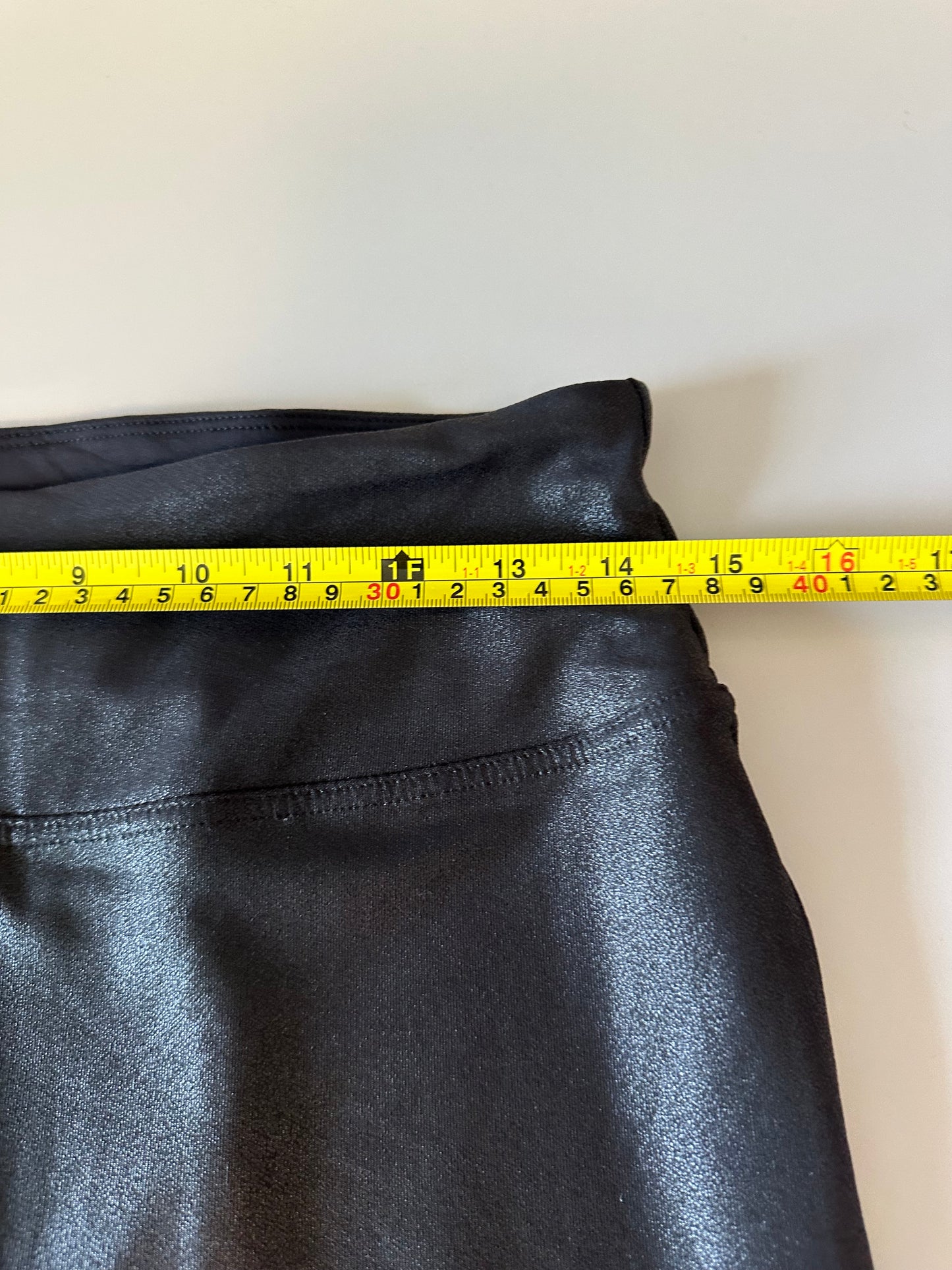 Santiny Black Faux Leather Shimmer High Waisted Leggings | Size Large