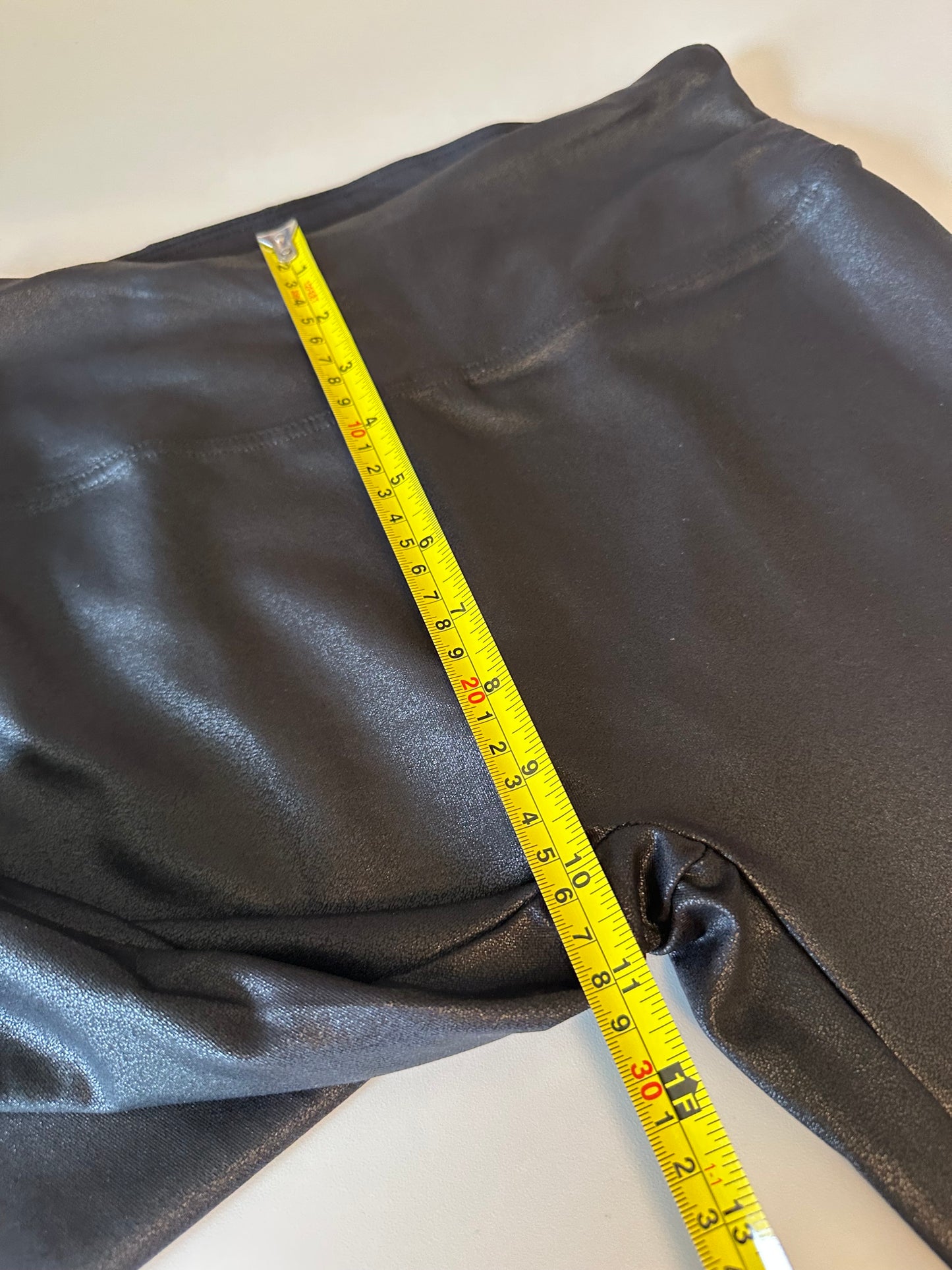 Santiny Black Faux Leather Shimmer High Waisted Leggings | Size Large