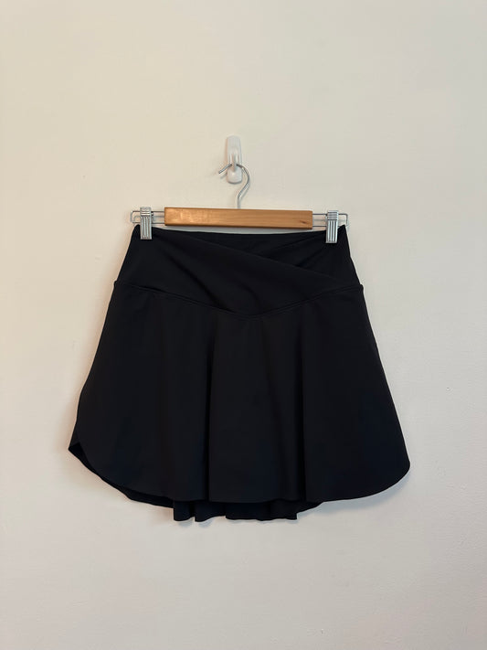 Halara Crossover Waist Tennis Skort with Built-in Shorts in Black | Size Medium