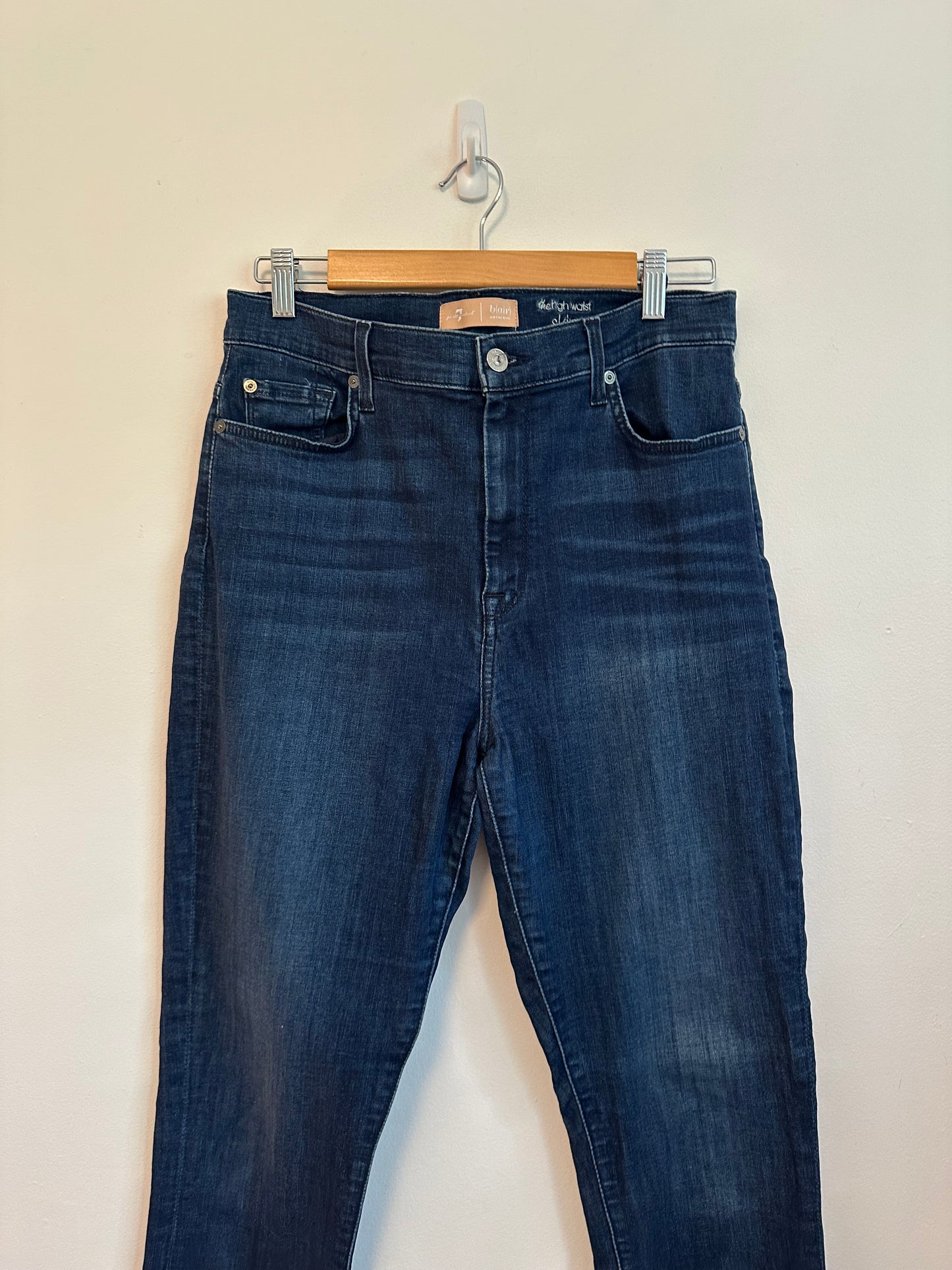 7 For All Mankind High Waist Skinny Jeans in Dark Wash Blue | Size 31