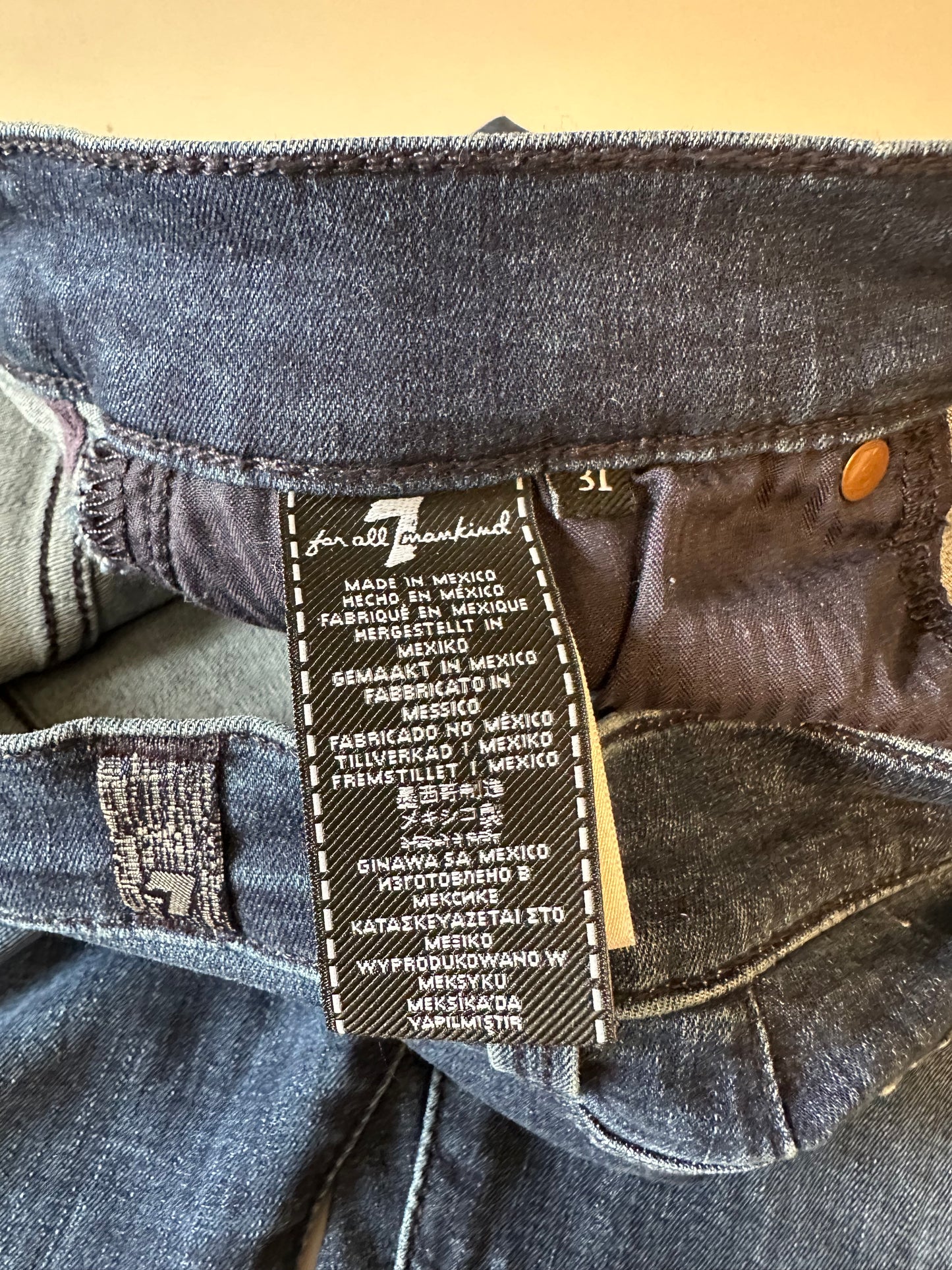 7 For All Mankind High Waist Skinny Jeans in Dark Wash Blue | Size 31