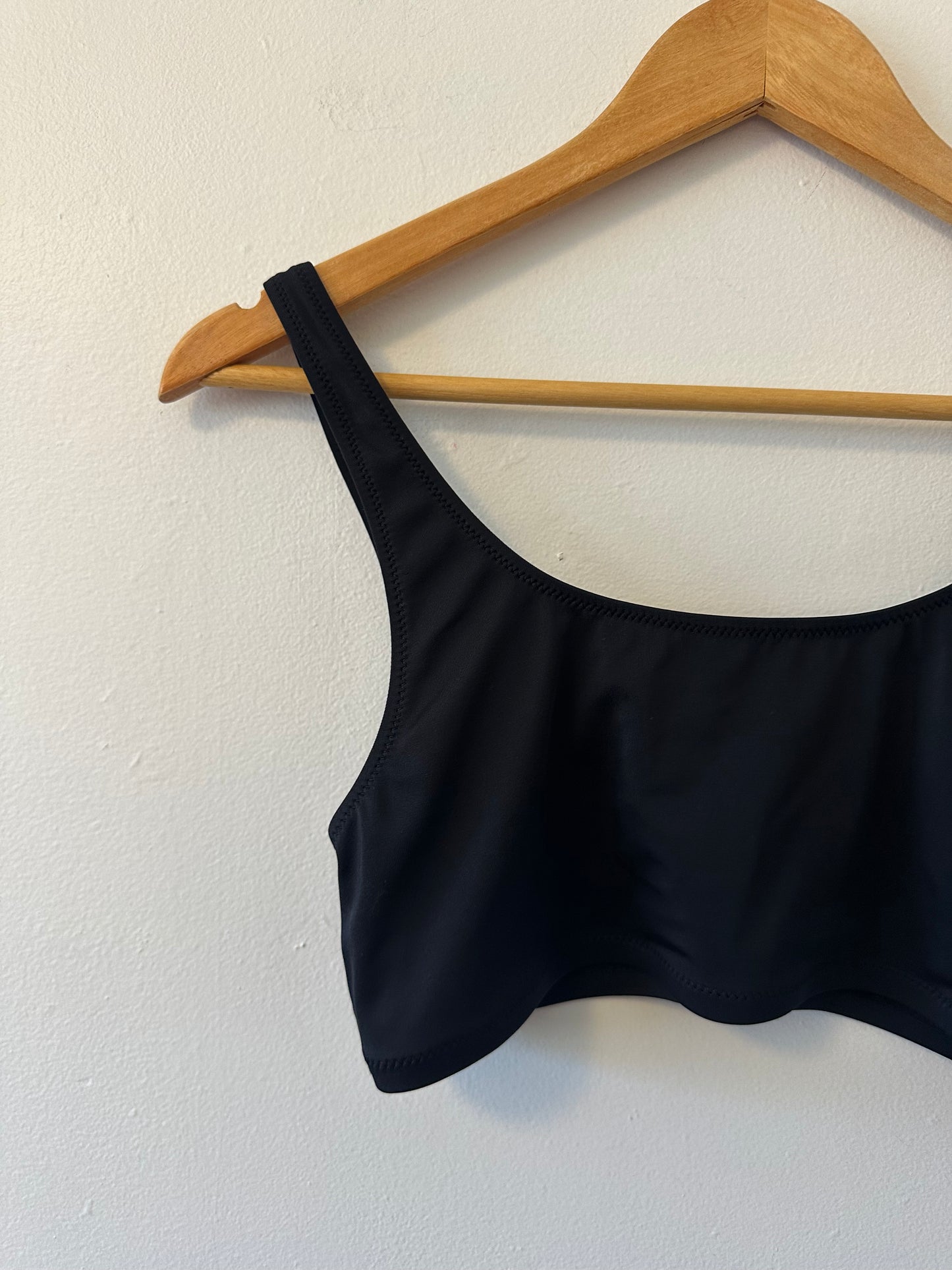 Lively Swim Black Bralette Bikini Top | Size Medium