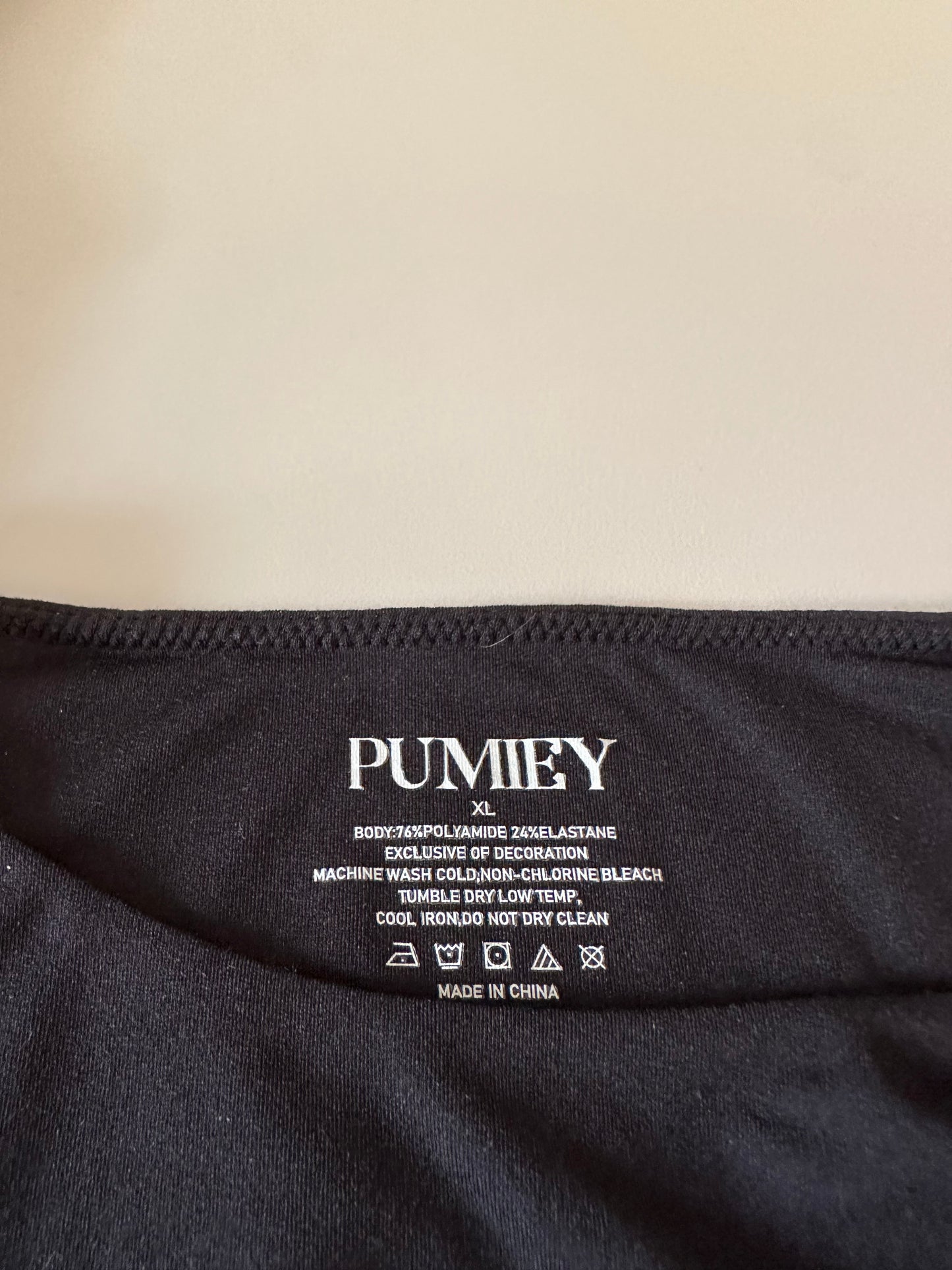 PUMIEEY Black Long Sleeve Crew Neck Bodysuit | Size XL