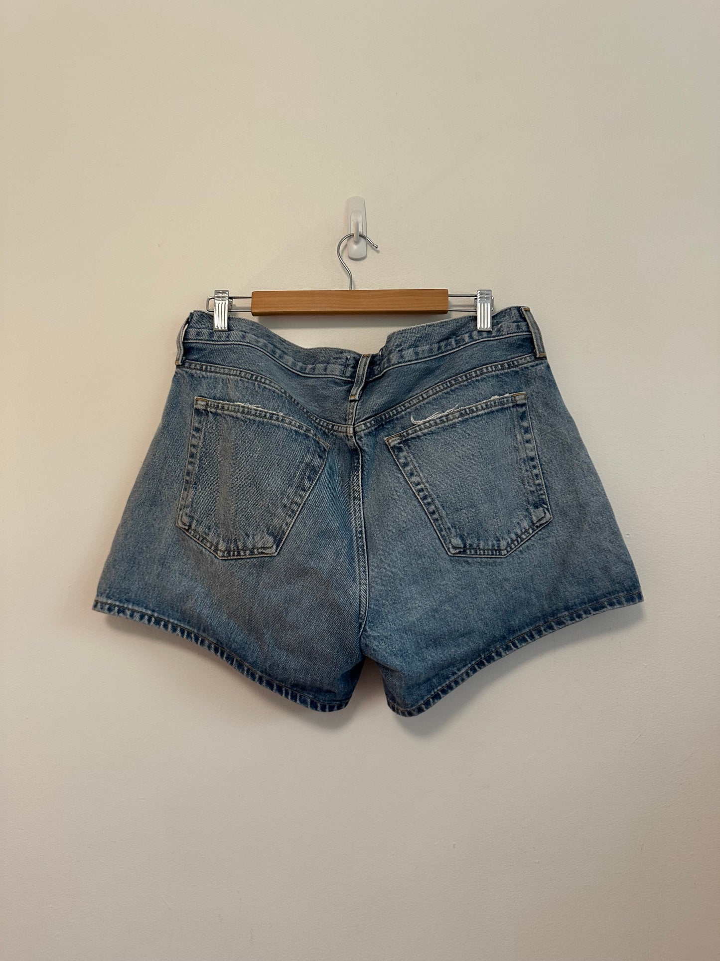 Agolde Parker Long High Rise Denim Shorts in Medium Wash Blue | Size 31