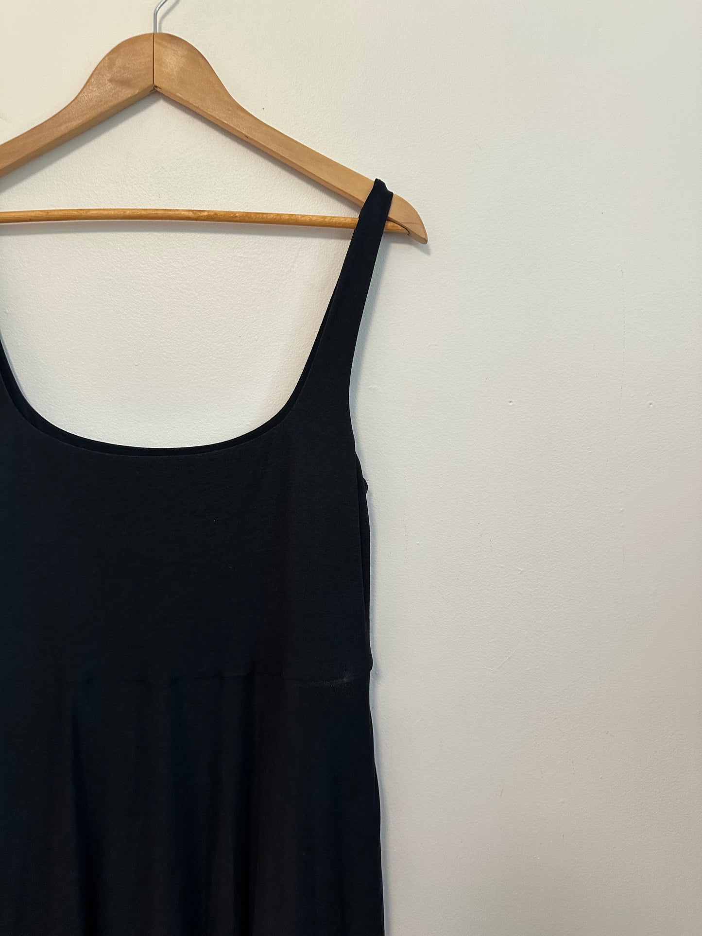 Beyond Yoga Featherweight At The Ready Square Neck Midi Dress in Black | Size XL