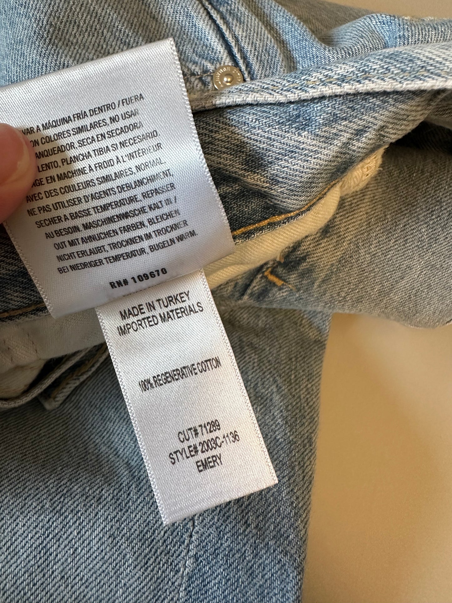 Citizens of Humanity Emery Crop Jeans in Light Indigo Wash | Size 28