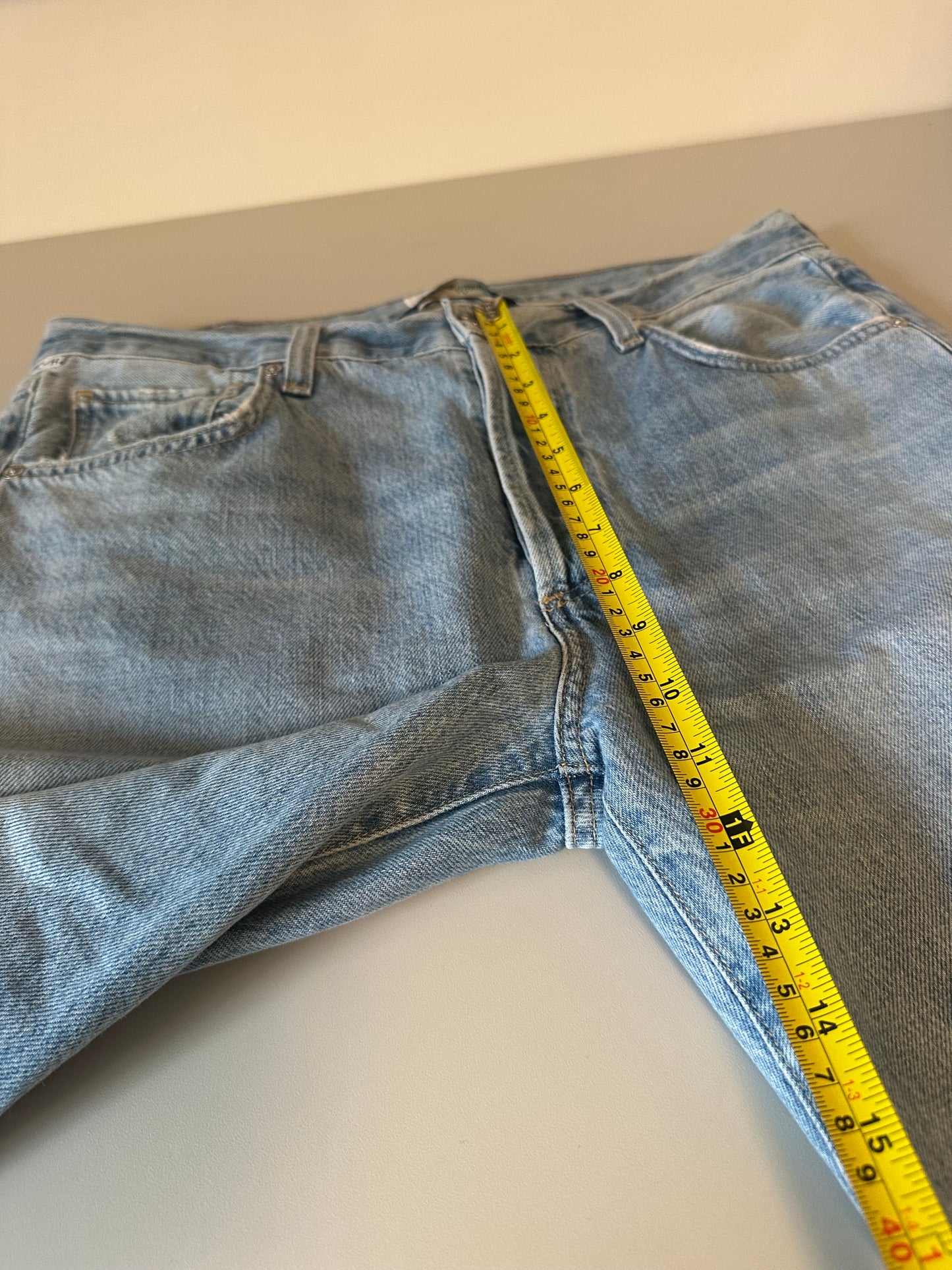 Citizens of Humanity Emery Crop Jeans in Light Indigo Wash | Size 28