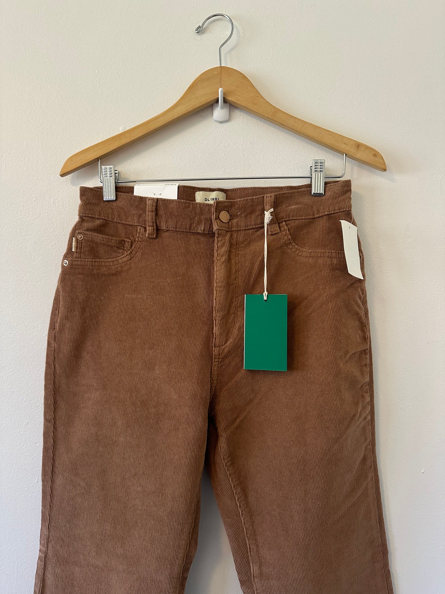 DL1961 NWT Brdget Cropped Boot Cut High Rise Corduroy Jeans | Size 29