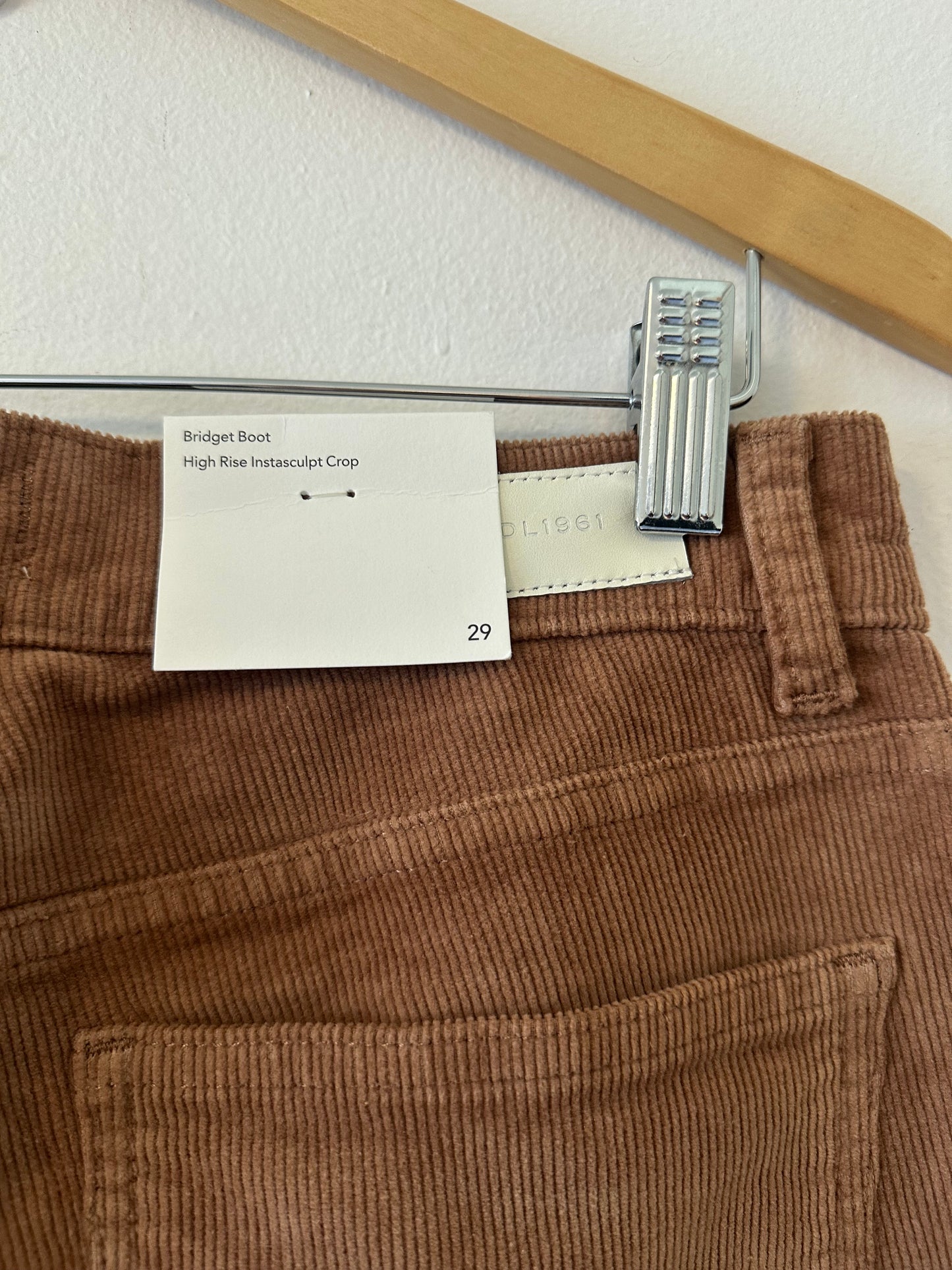 DL1961 NWT Brdget Cropped Boot Cut High Rise Corduroy Jeans | Size 29