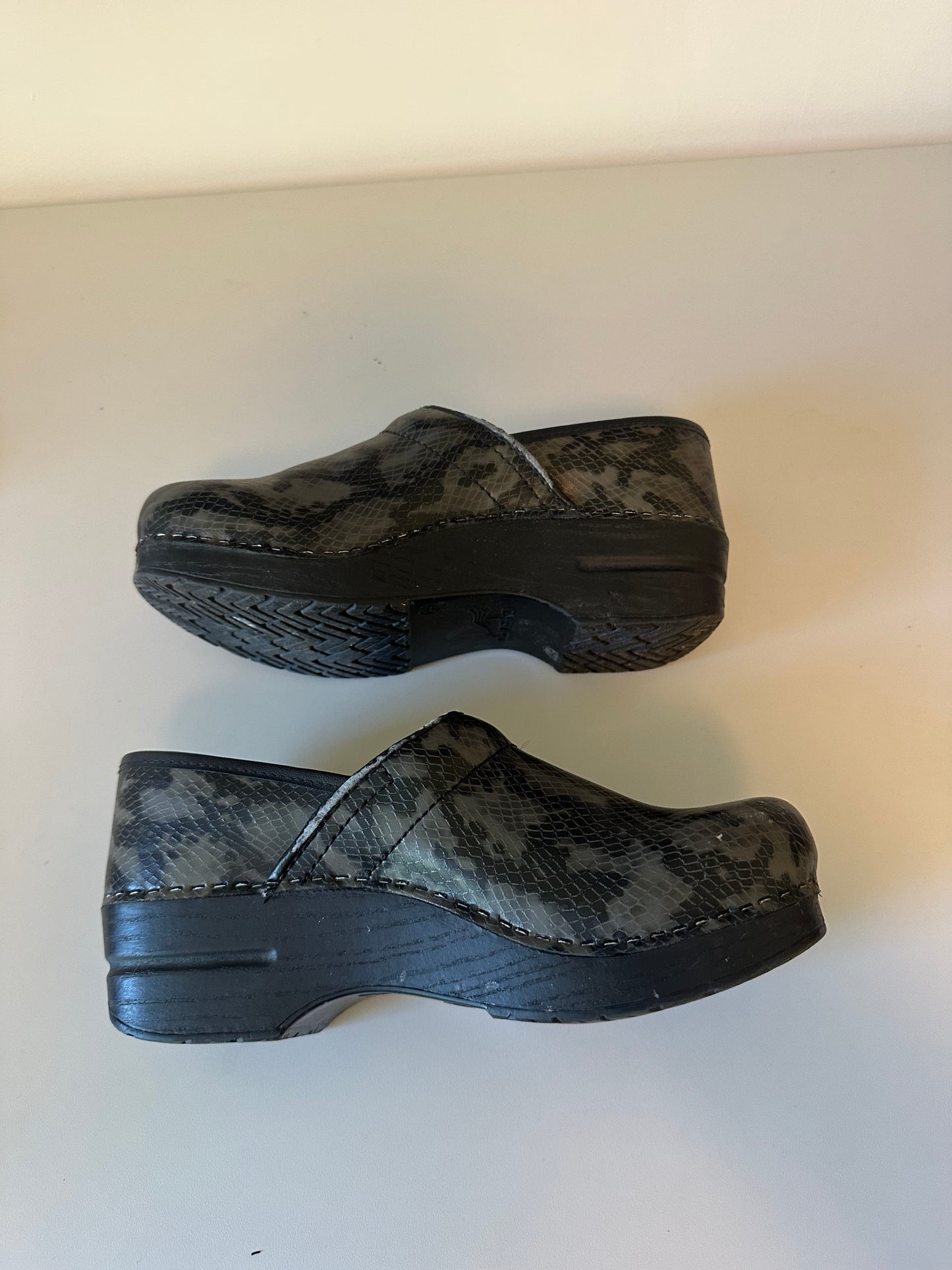 Dansko Professional Grey and Black Snakeskin Leather Clogs | Size 39