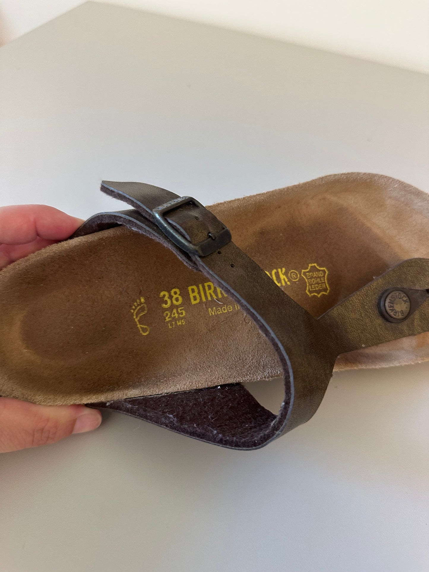 Birkenstock Gizeh Metallic Bronze Thong Sandals | Size 38