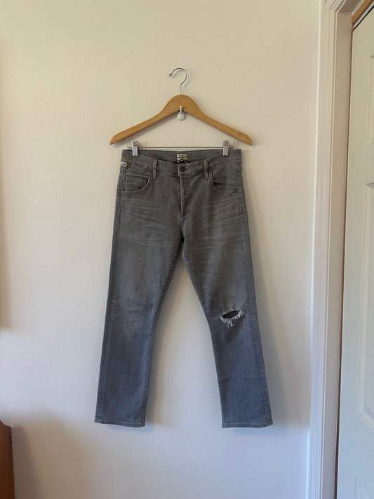Citizens of Humanity Cropped Gray Distressed Straight Leg Jeans | Size 27