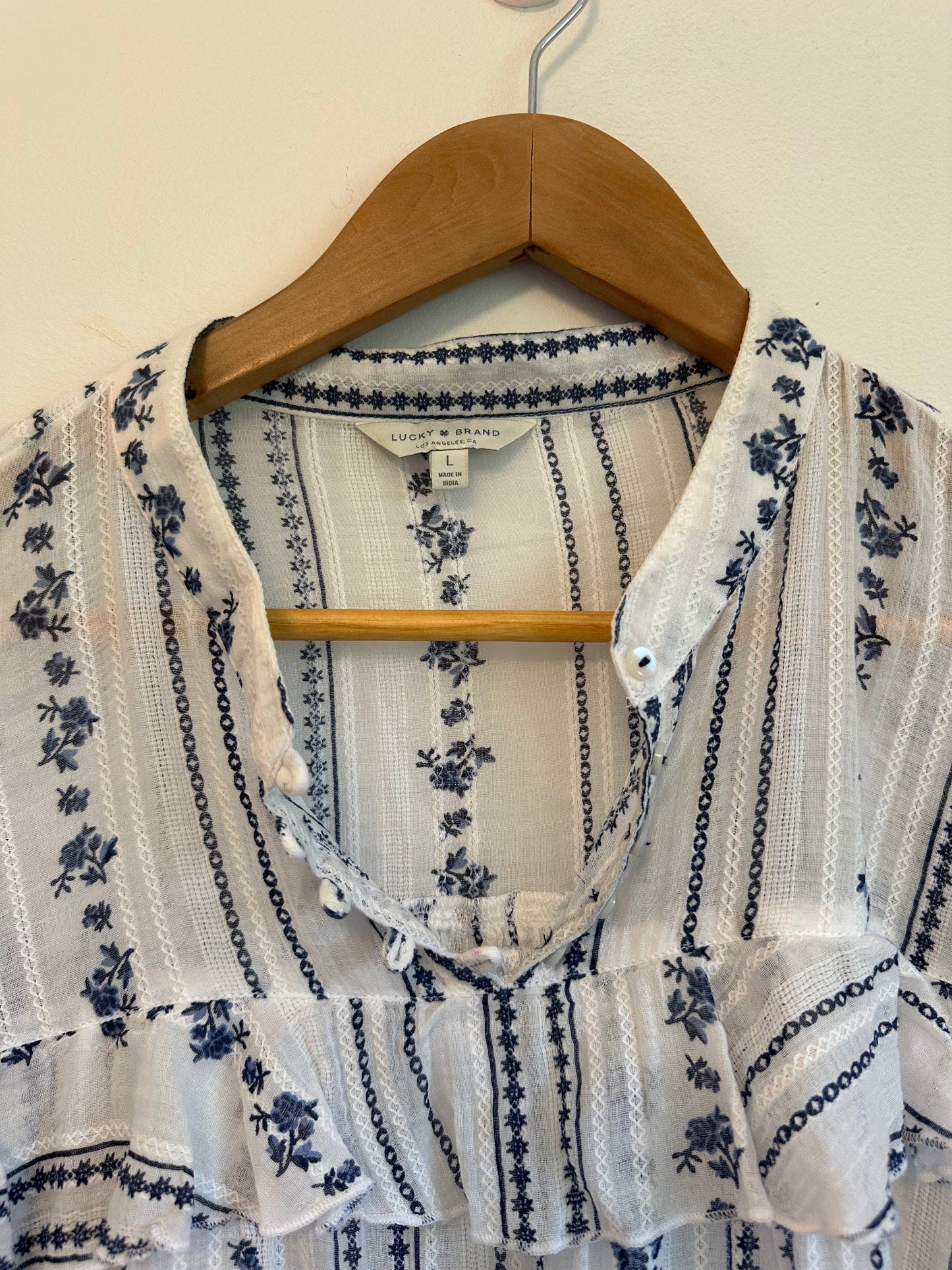 Lucky Brand White and Blue Floral Stripe Ruffle Split Neck Cotton Blouse | Size Large