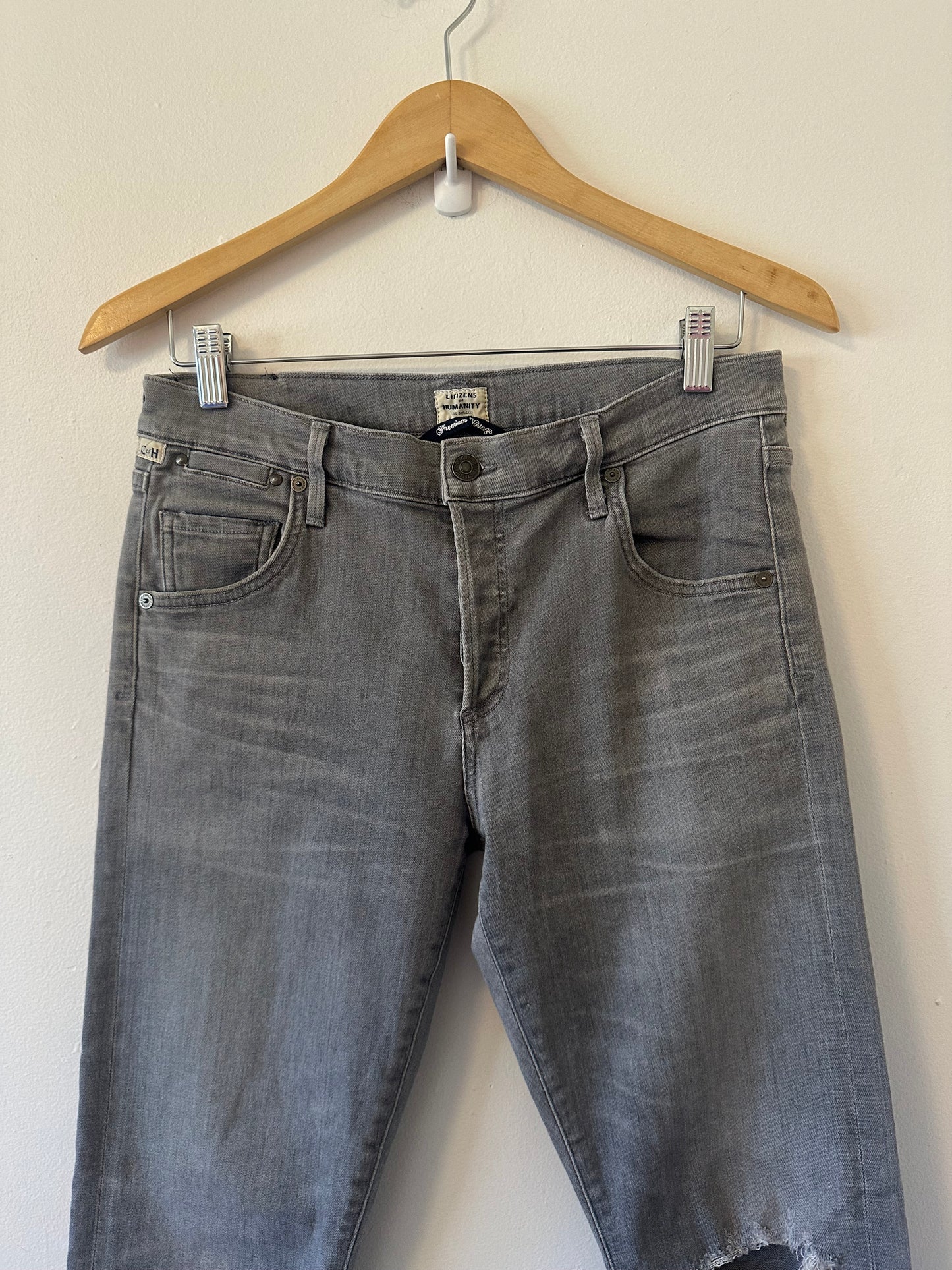 Citizens of Humanity Cropped Gray Distressed Straight Leg Jeans | Size 27