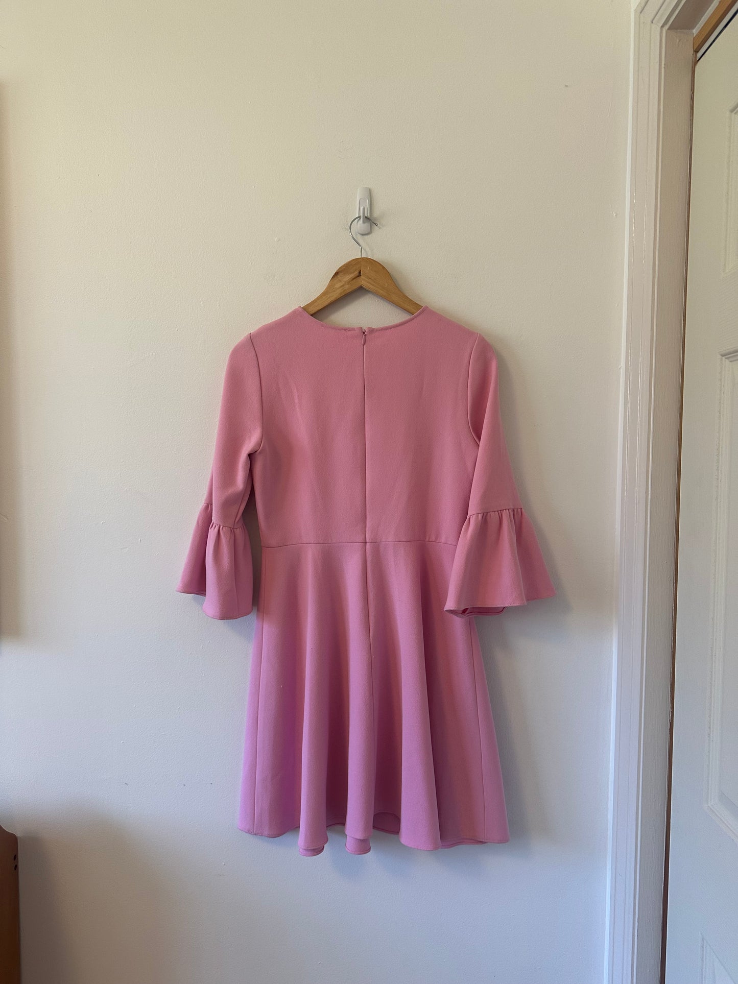 Shoshanna NWT Bubble Gum Pink Dara Crepe Bell Sleeve Dress | Size 6