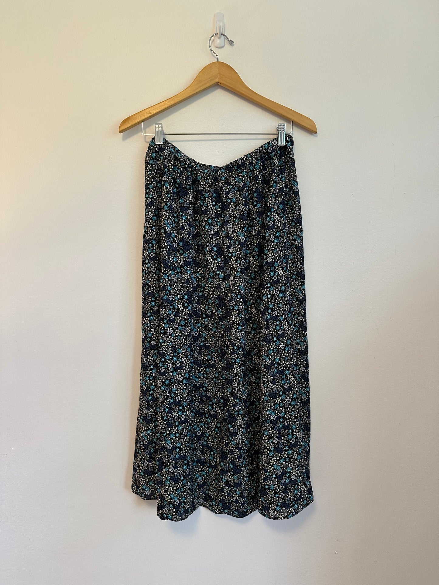 Max Studio Blue Floral Button Front Elastic Waist Midi Skirt | Size Medium
