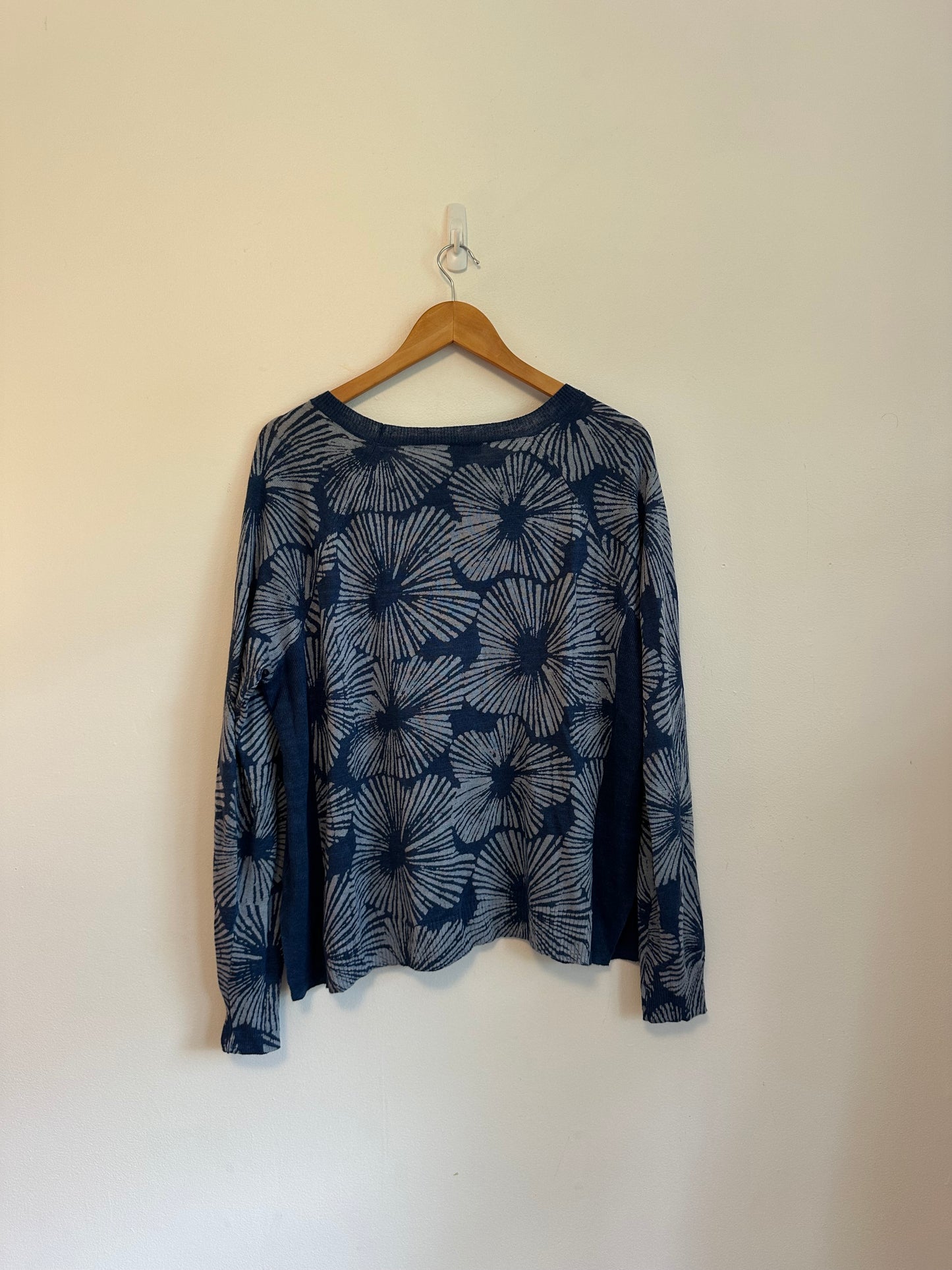 J. Crew Blue Floral Sunburst 100% Linen Raglan Knit Sweater | Size Large
