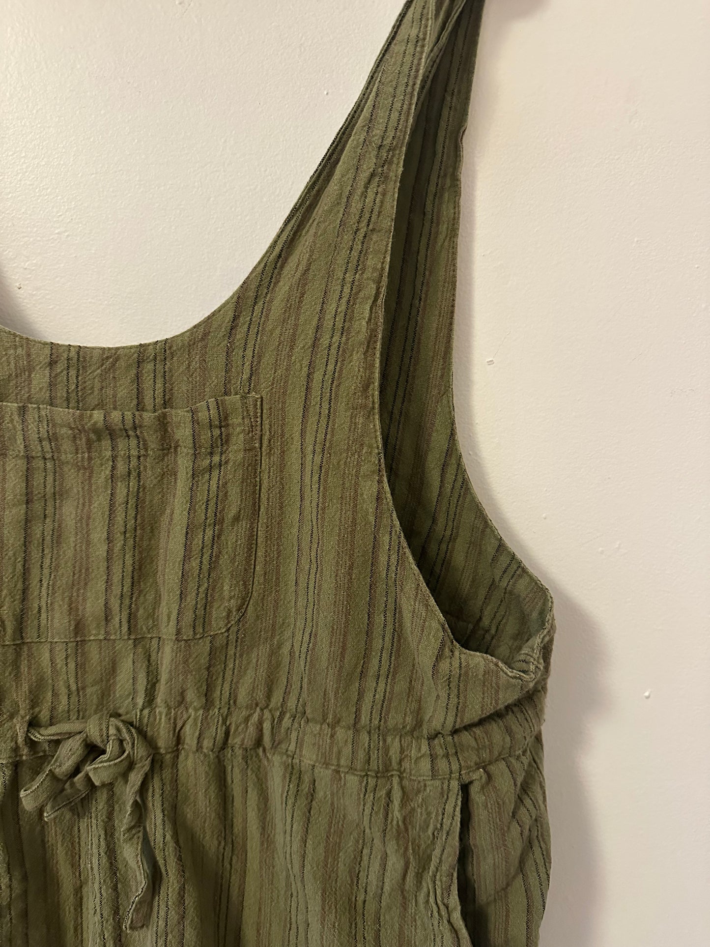 Soul Flower Slouchy Green Striped Overall Shorts | Size Large/XL