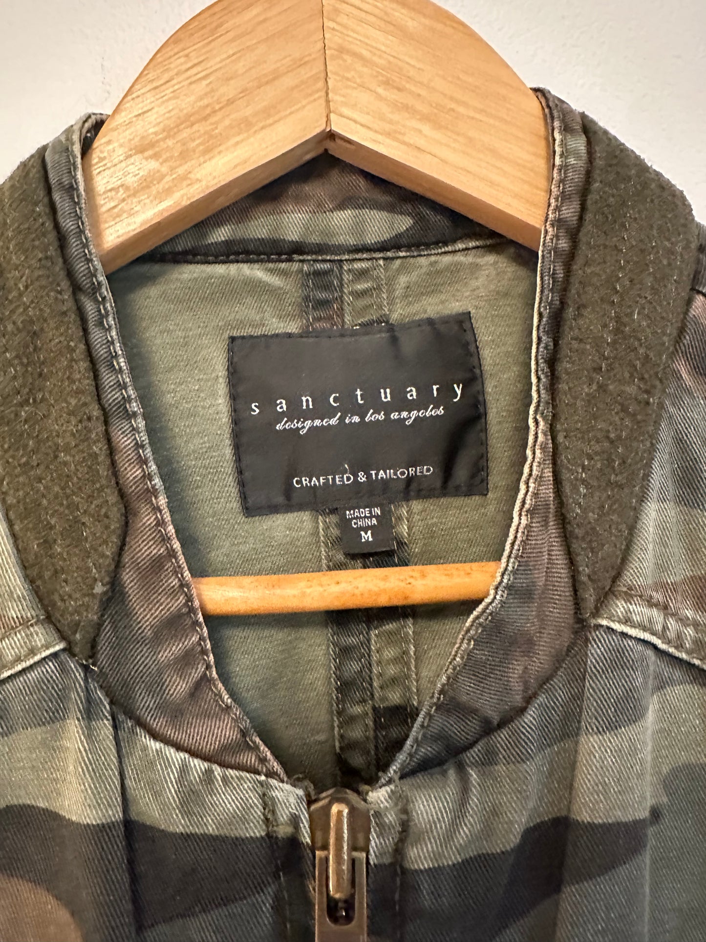 Sanctuary Military Utility Zip Up Jacket in Green Camo | Size Medium