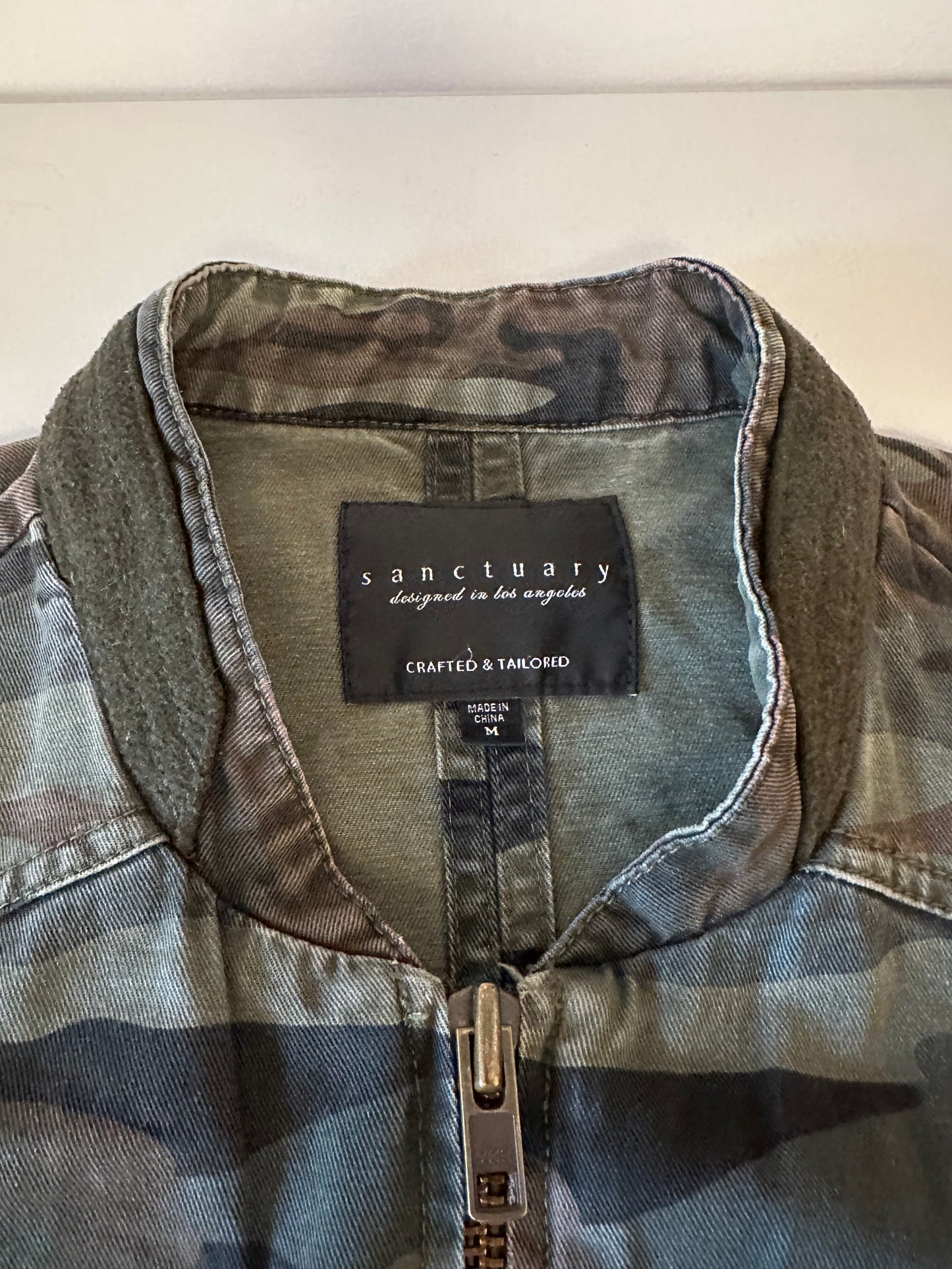 Sanctuary Military Utility Zip Up Jacket in Green Camo | Size Medium