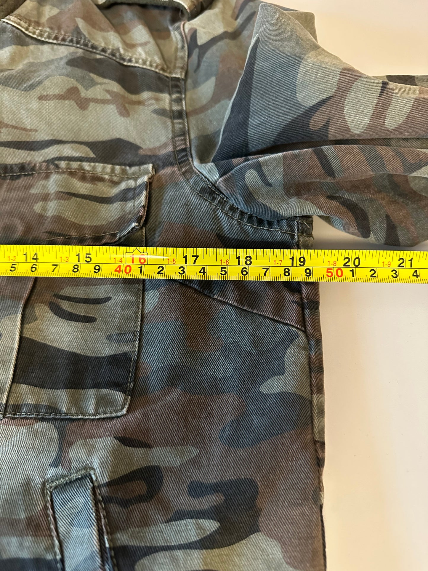 Sanctuary Military Utility Zip Up Jacket in Green Camo | Size Medium