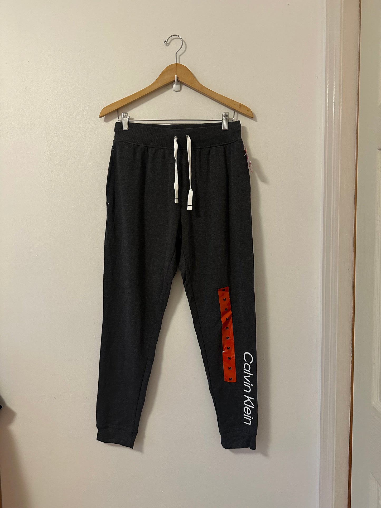 Calvin Klein NWT Charcoal Gray Logo Jogger Sweatpants | Size Medium