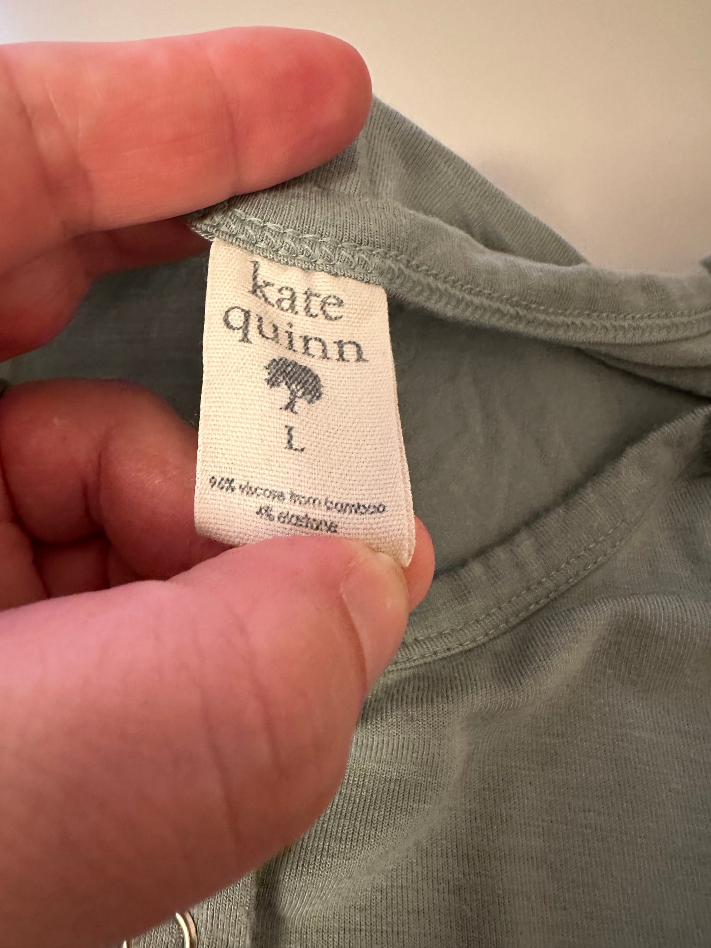 Kate Quinn Henley Sage Green Short Sleeve T-Shirt | Size Large