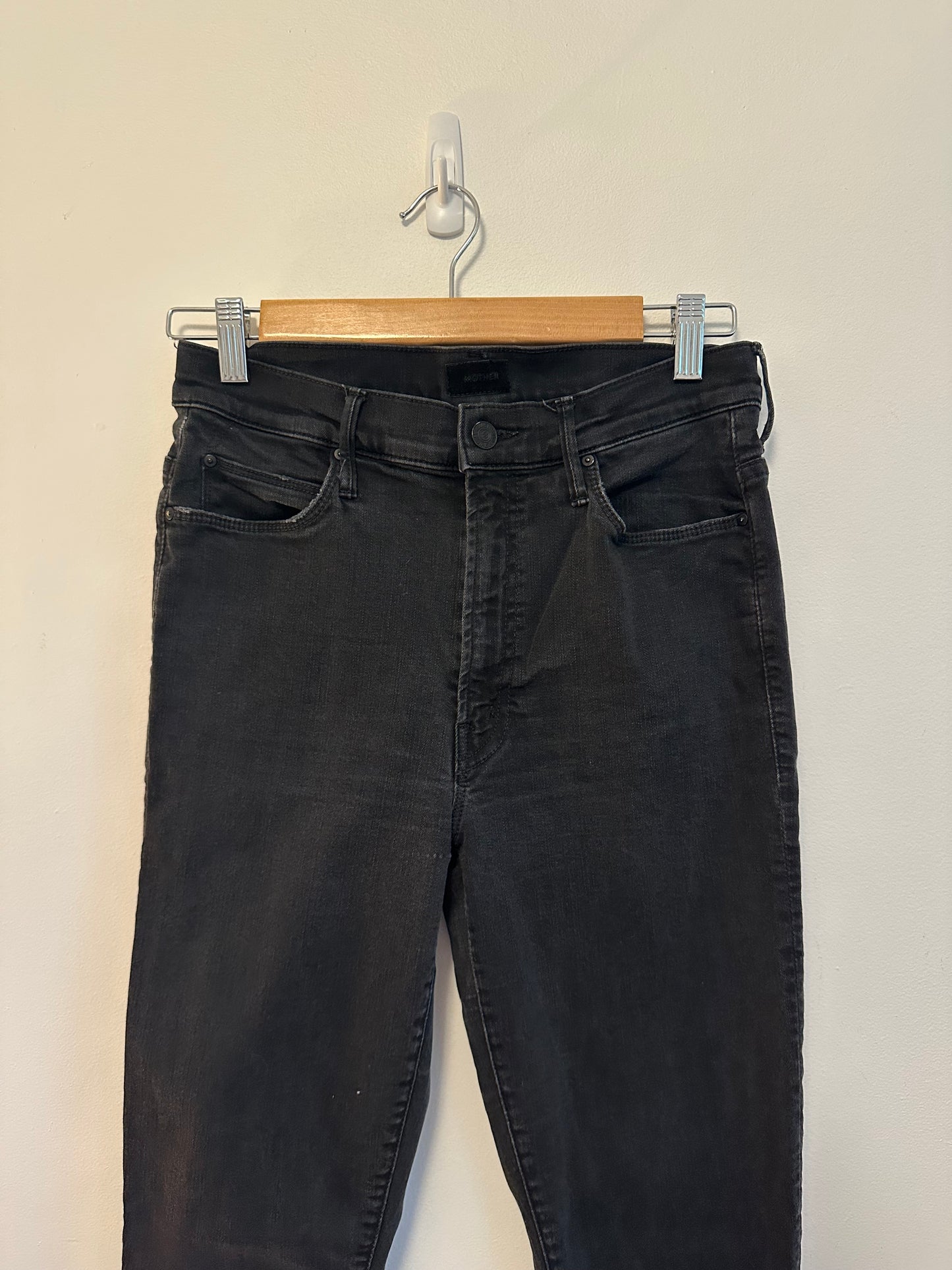 Mother Stunner Zip Ankle Step Fray Jeans in Not Guilty Black Wash | Size 29