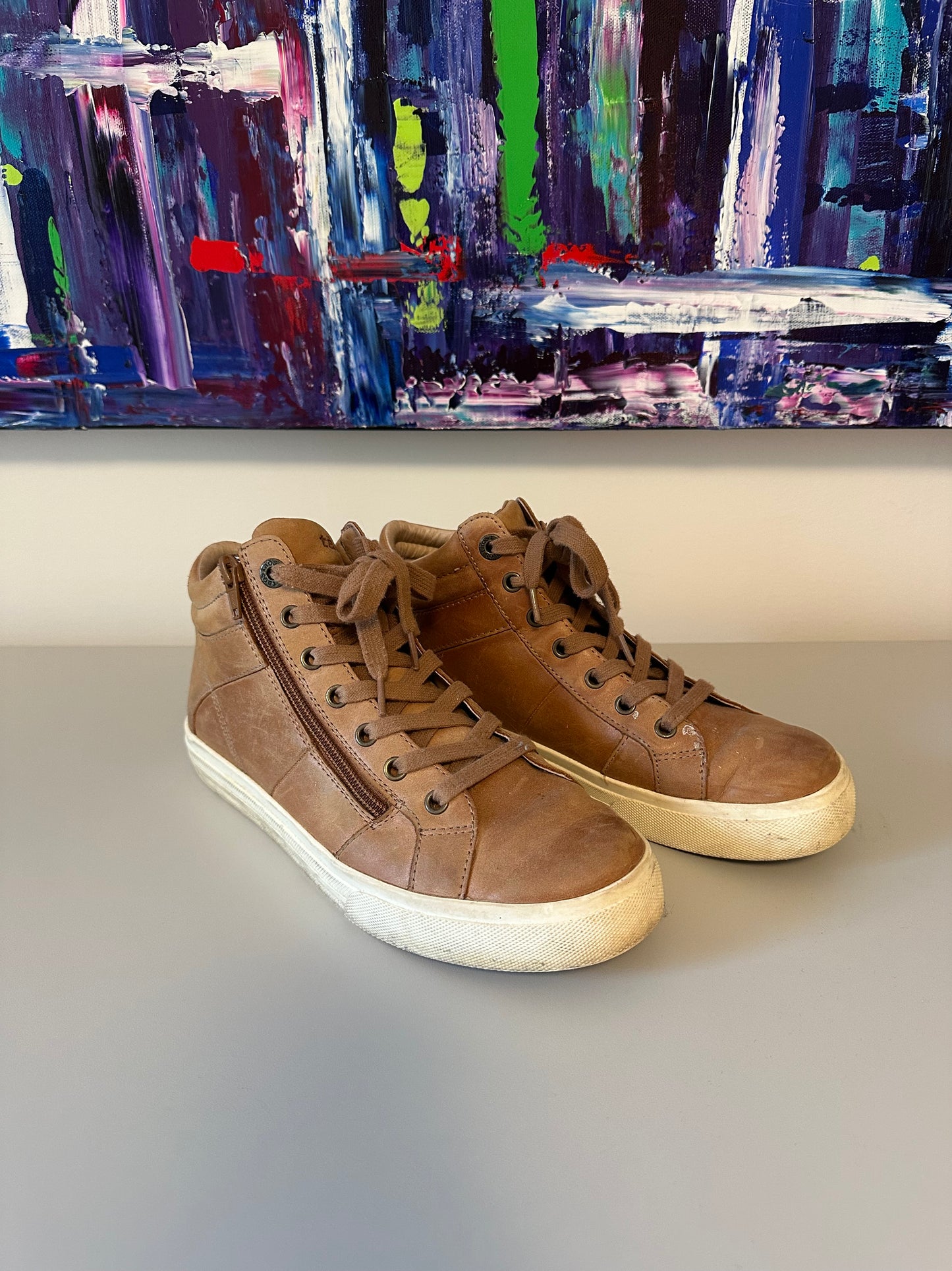 Taos Winner Tan Leather High Top Side Zip Sneakers | Size 8.5