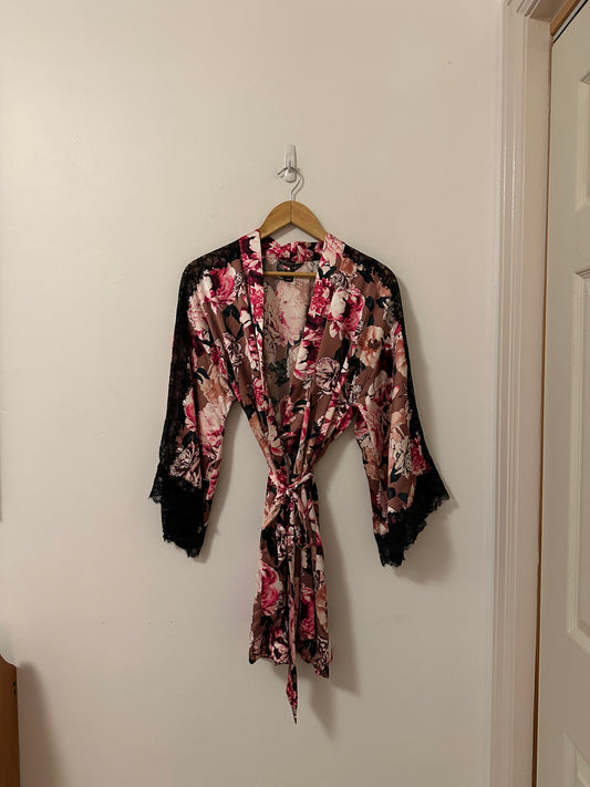 Victoria's Secret Floral Satin and Lace Robe | Size XS/S