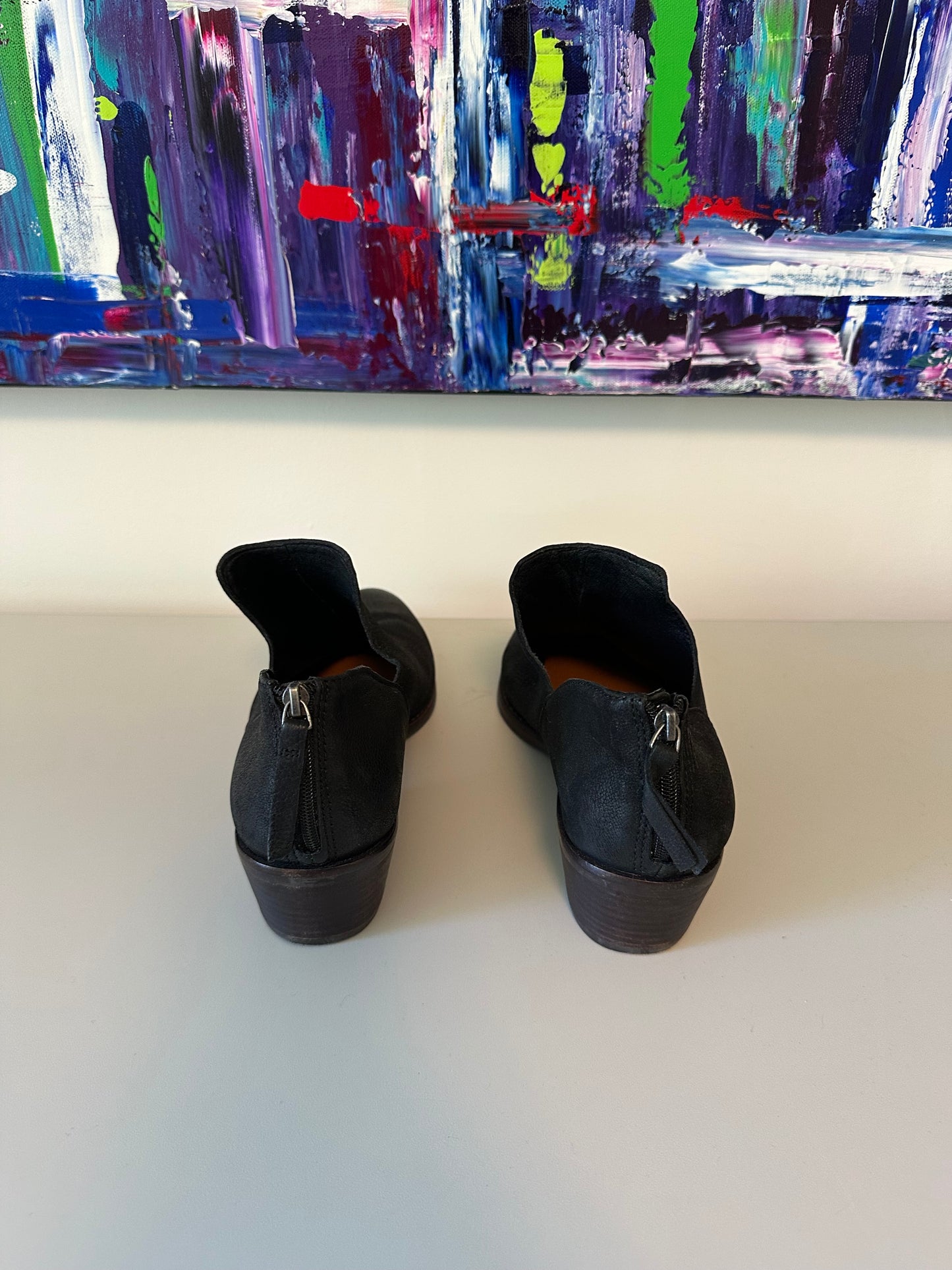 Lucky Brand Black Leather Side Cutout Ankle Booties | Size 9