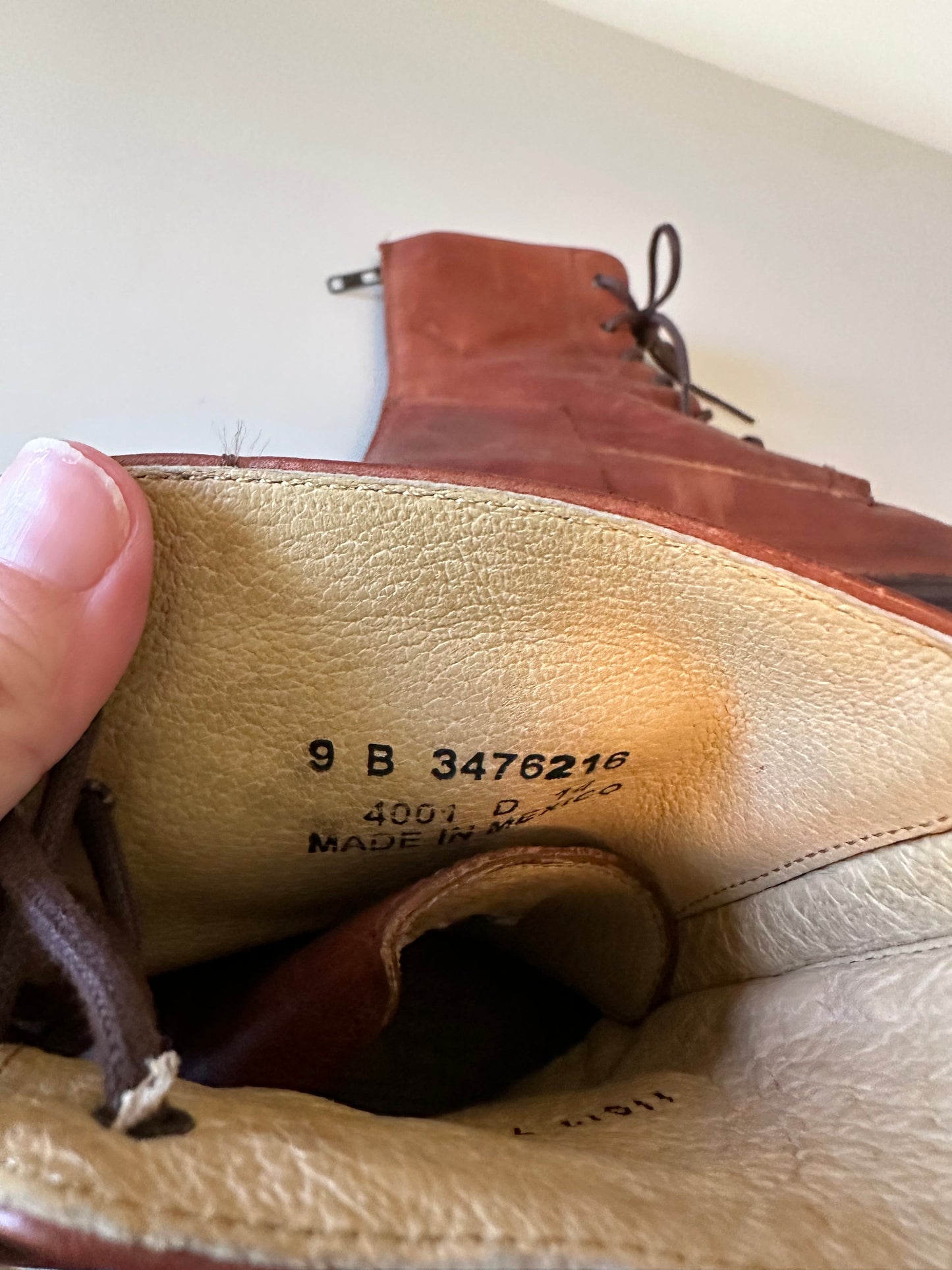 Frye Veronica Lace Up Zip Back Combat Boots in Cognac Brown Leather | Size 9