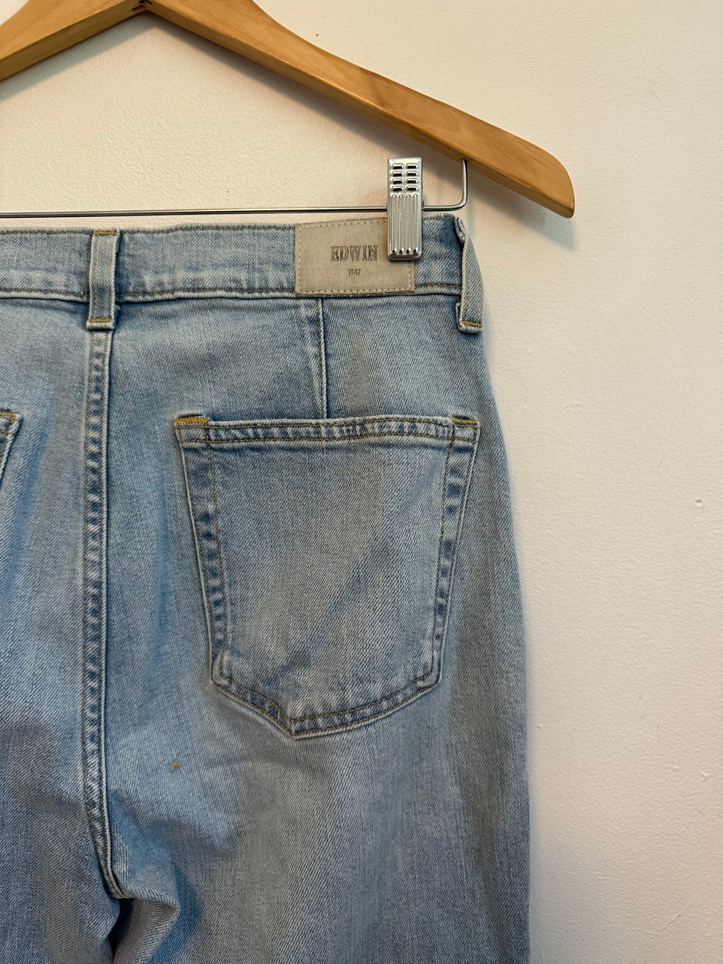 Edwin Light Wash High Rise Straight Leg Front Seam Utility Jeans | Size 28
