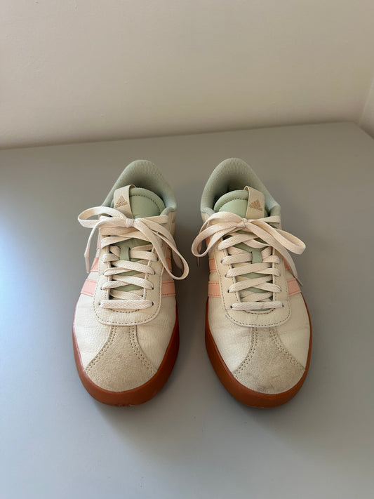 Adidas VL Court 3.0 Sneakers in Cream and Pink with Gum Sole Colorway | Size 7.5