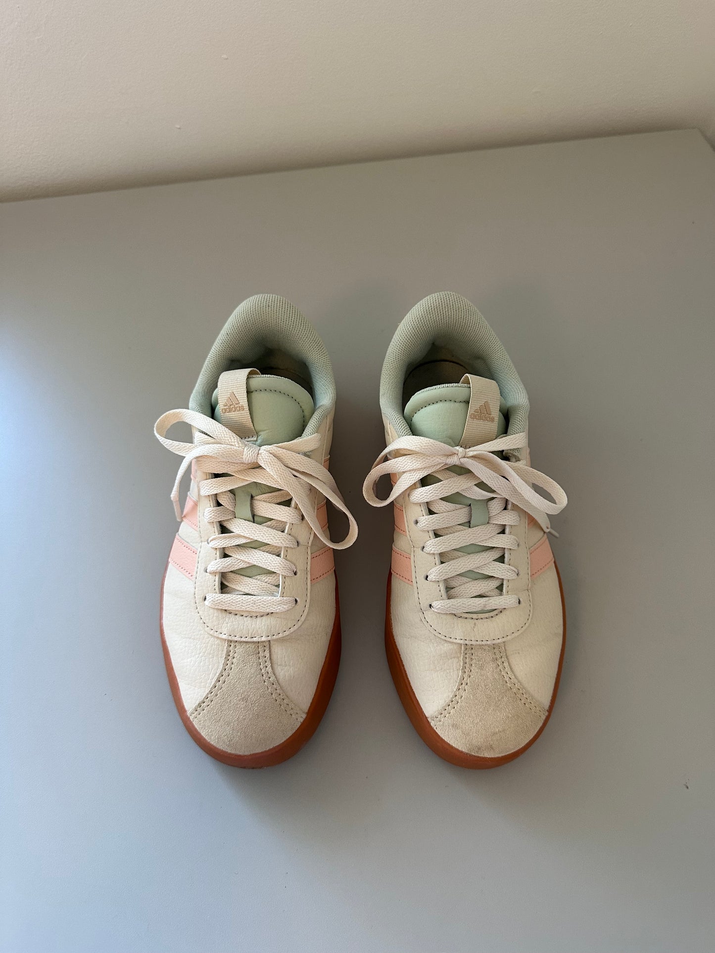 Adidas VL Court 3.0 Sneakers in Cream and Pink with Gum Sole Colorway | Size 7.5