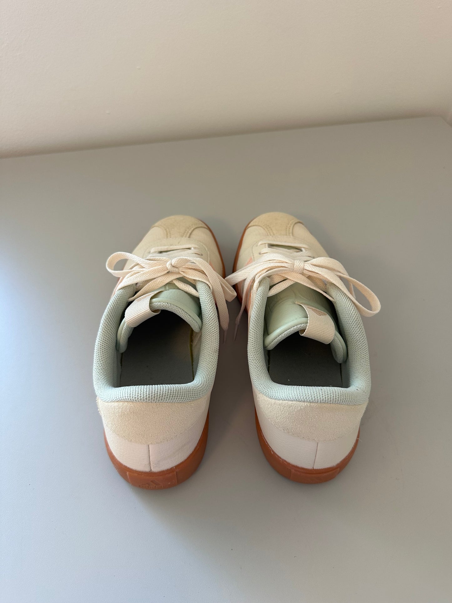 Adidas VL Court 3.0 Sneakers in Cream and Pink with Gum Sole Colorway | Size 7.5