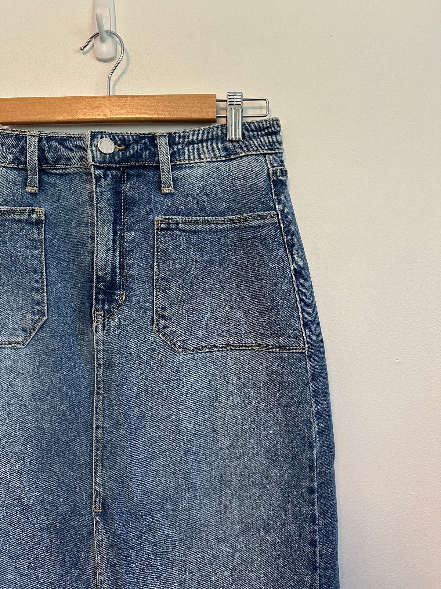 Just Black Denim High Rise Front Slit Jean Skirt | Size Medium