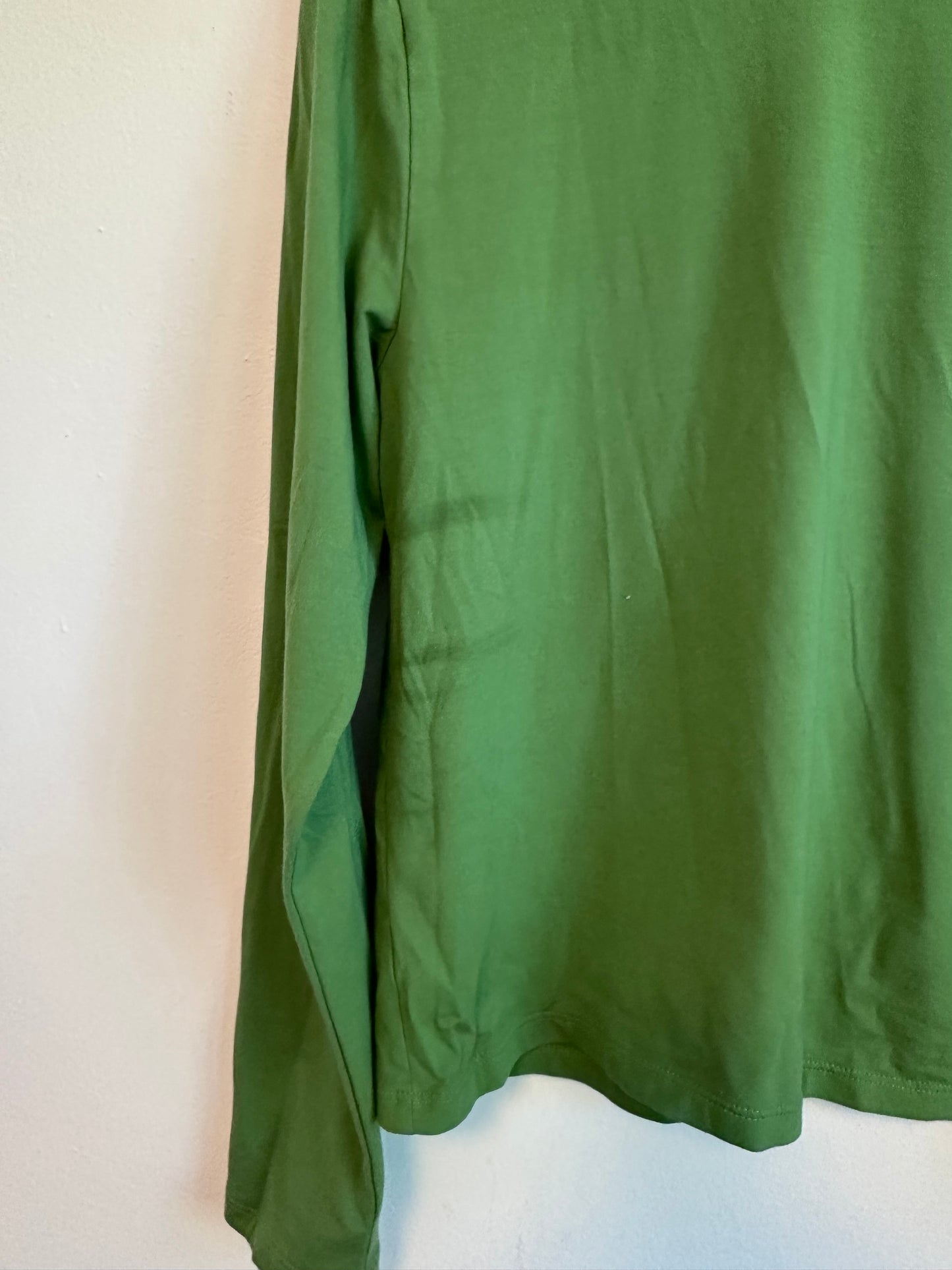 Athleta Green Supima Cotton Blend Long Sleeve Crew Neck T-Shirt | Size Medium
