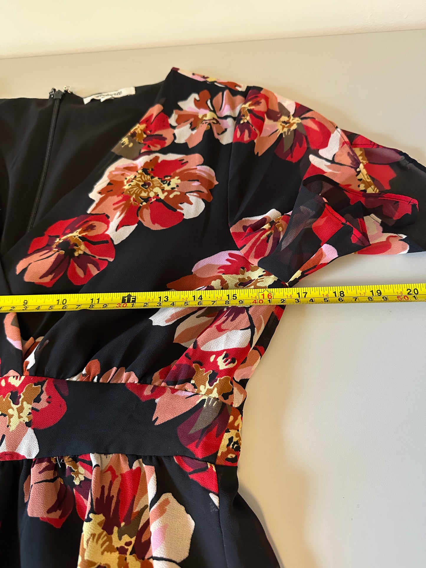 Madewell Floral V-Neck Flutter Sleeve Mini Dress | Size 4