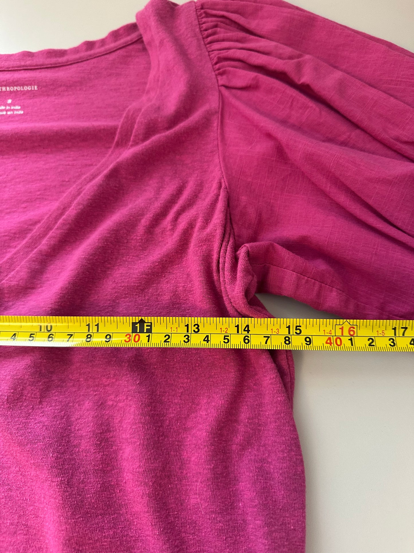 By Anthropologie Pink Puff Sleeve V-Neck T-Shirt | Size Small